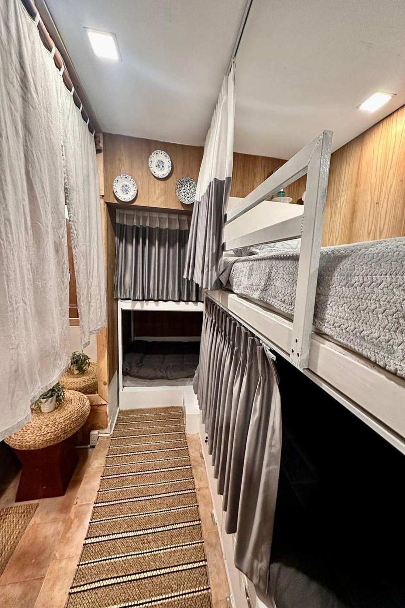 Bed 6-Bed Dormitory Room