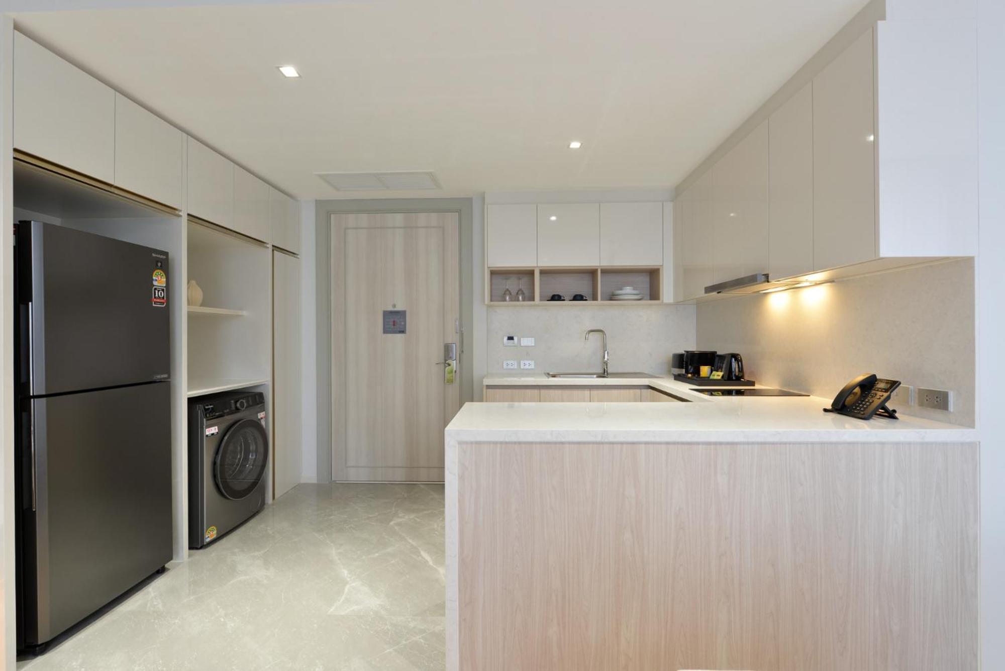 Superior One-Bedroom Suite