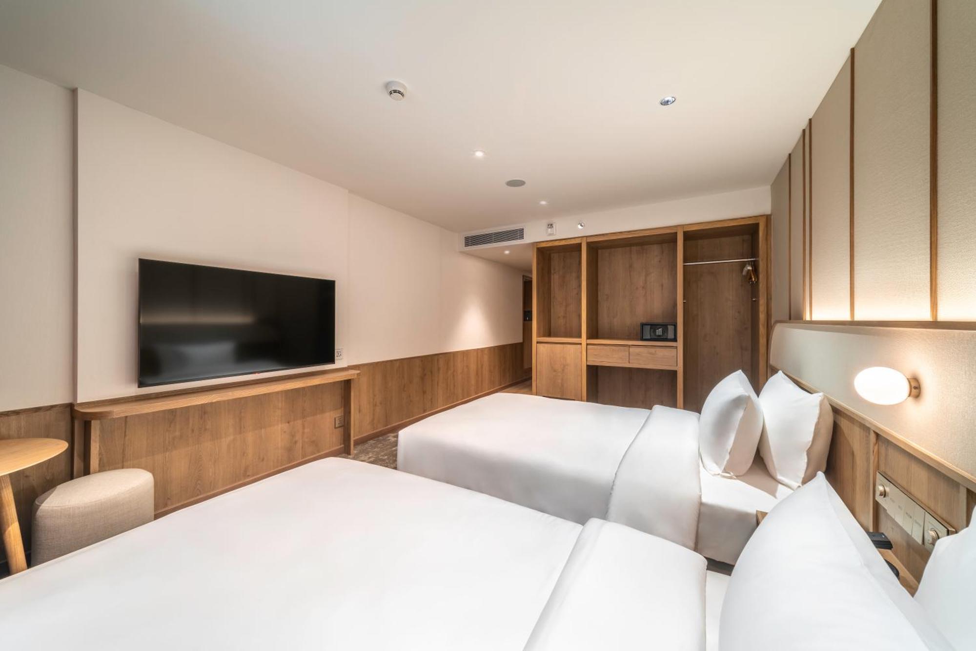 Twin Room Disability Access