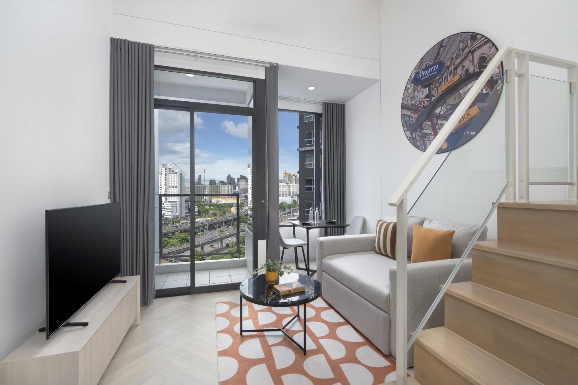 Premier Studio Duplex Queen