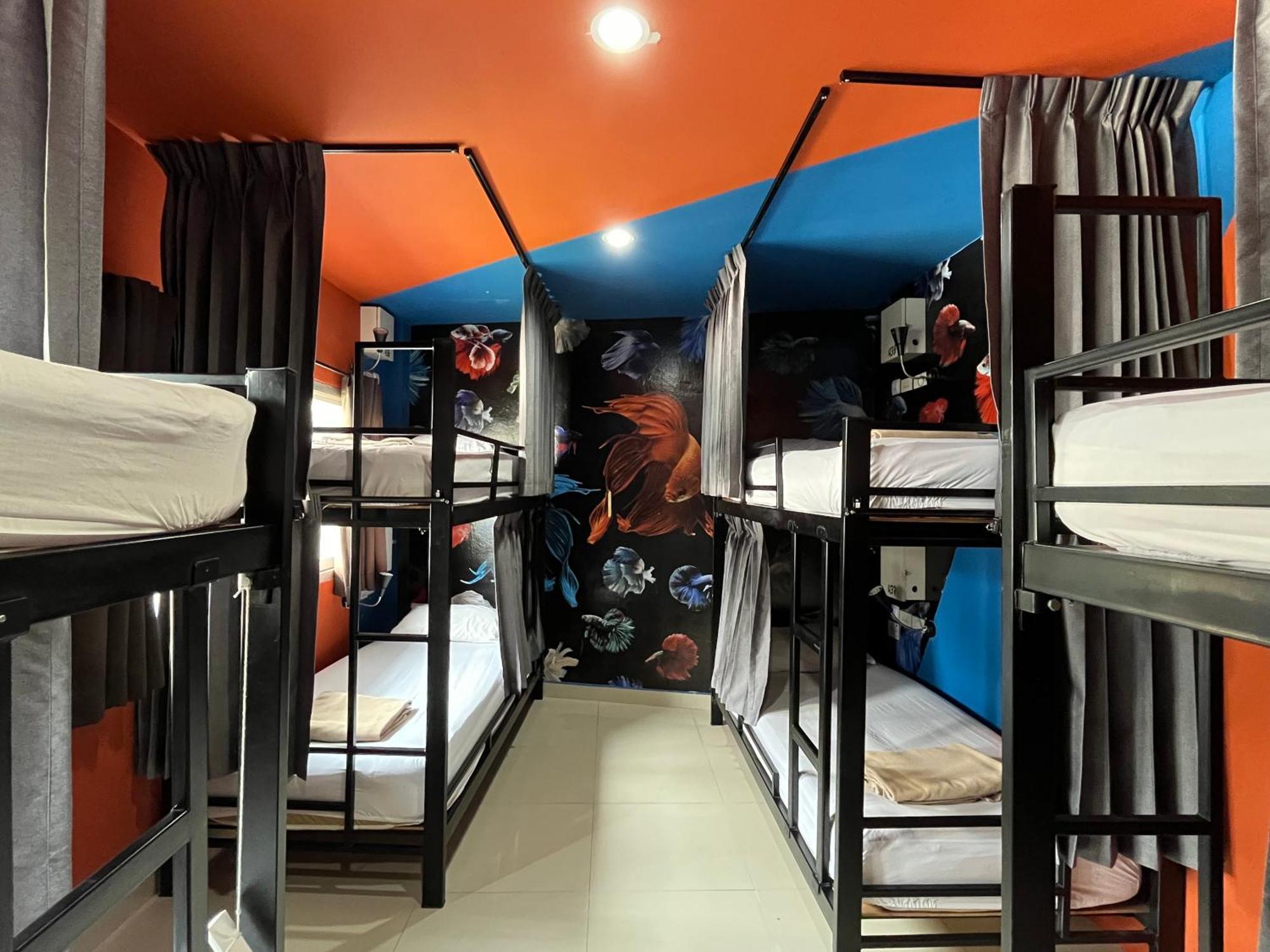 Bed 8-Bed Mixed Dormitory Room,1656207346:JPEG