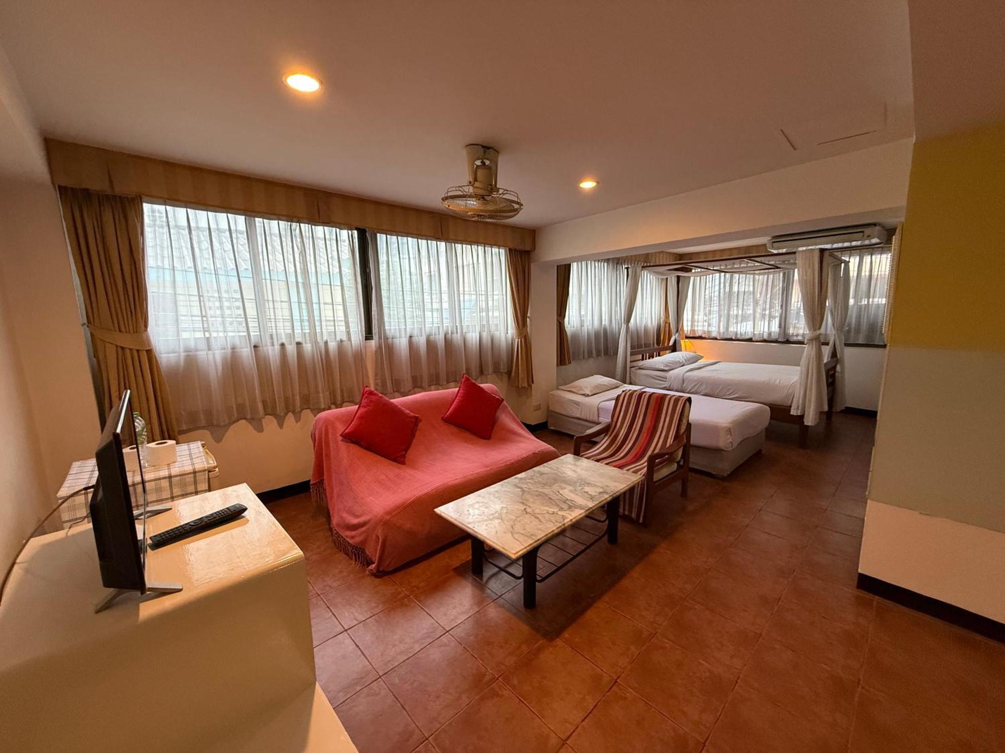 Triple Room Bath