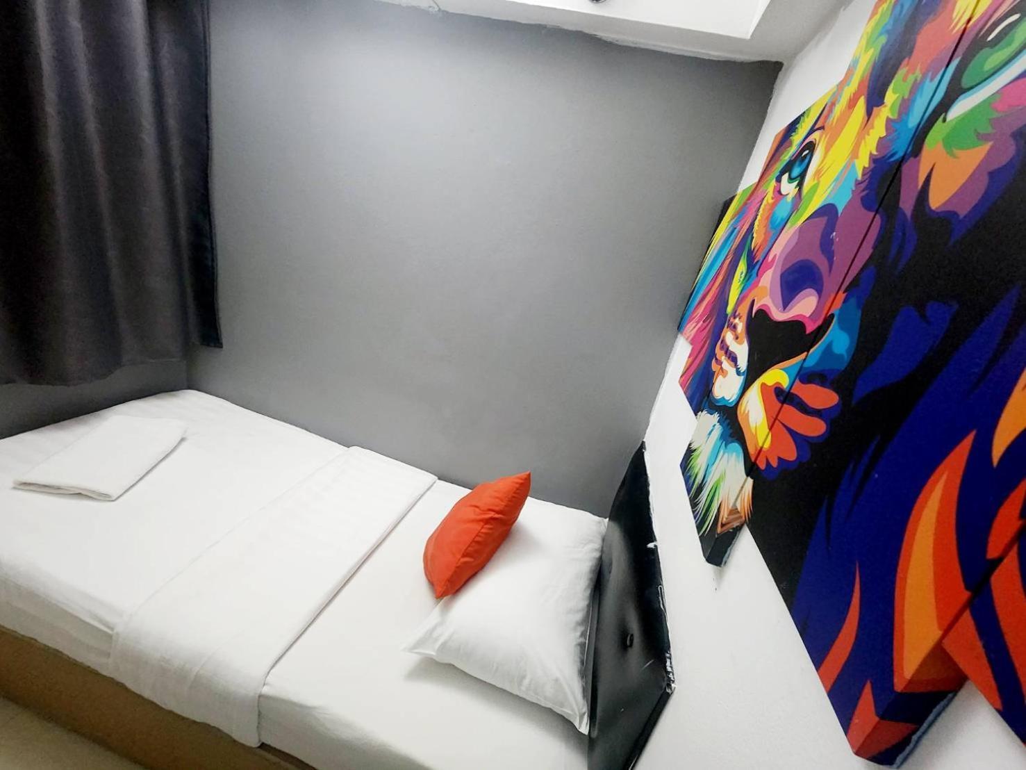 Single Room Private Bathroom