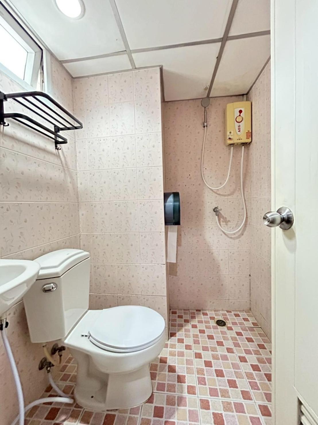 Standard Triple Room Private Bathroom