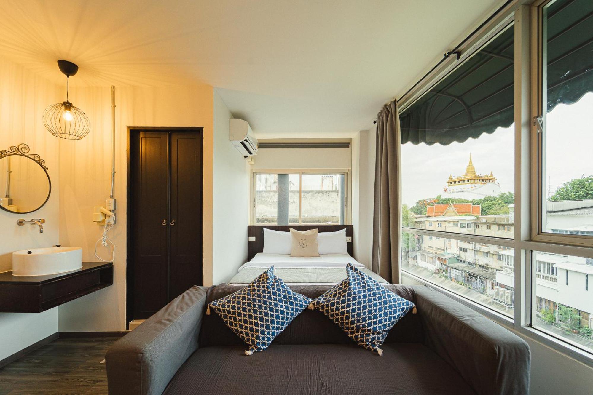 Deluxe Room Mountain View