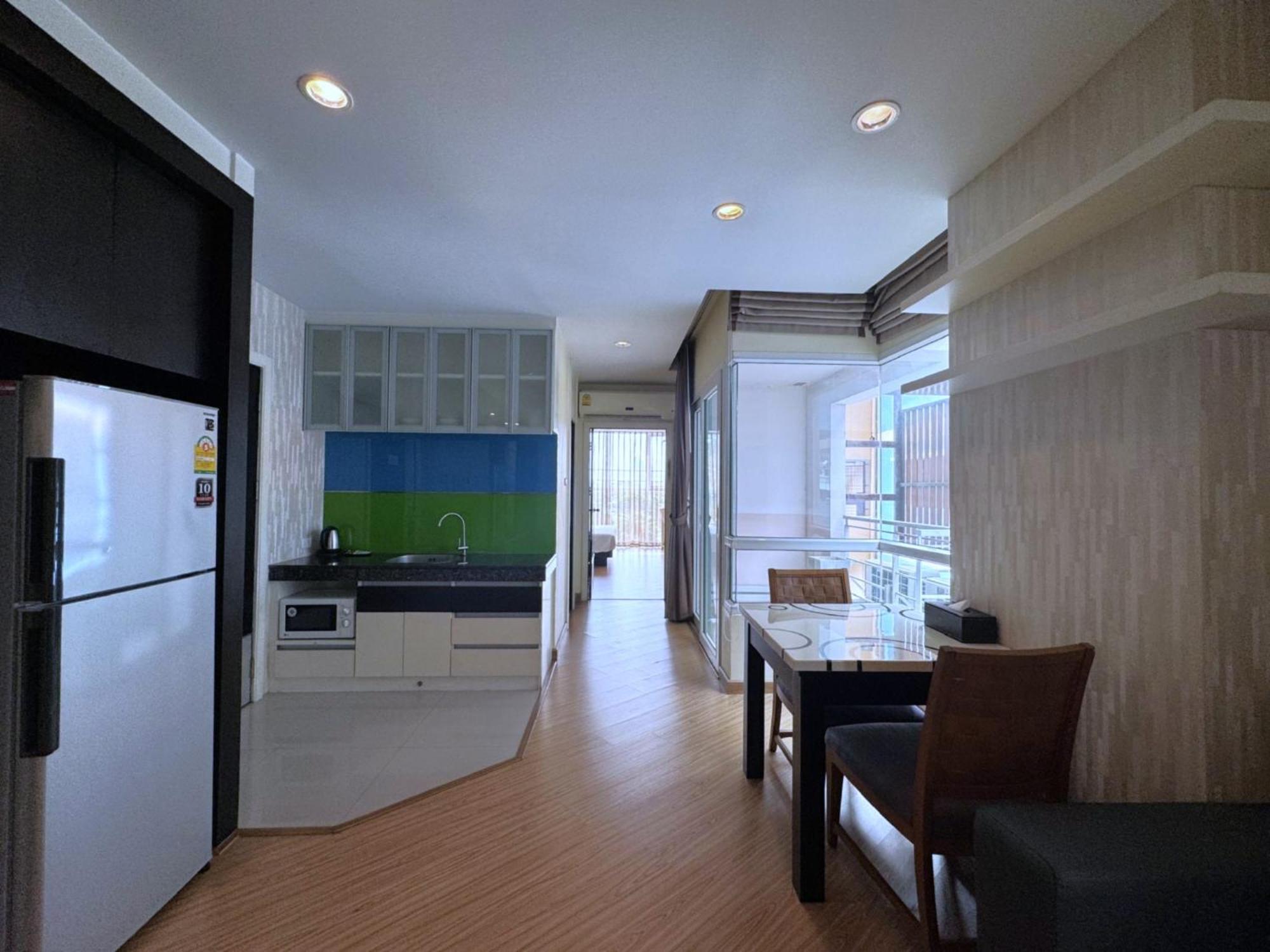 Junior Suite with City View,1686436161:JPEG