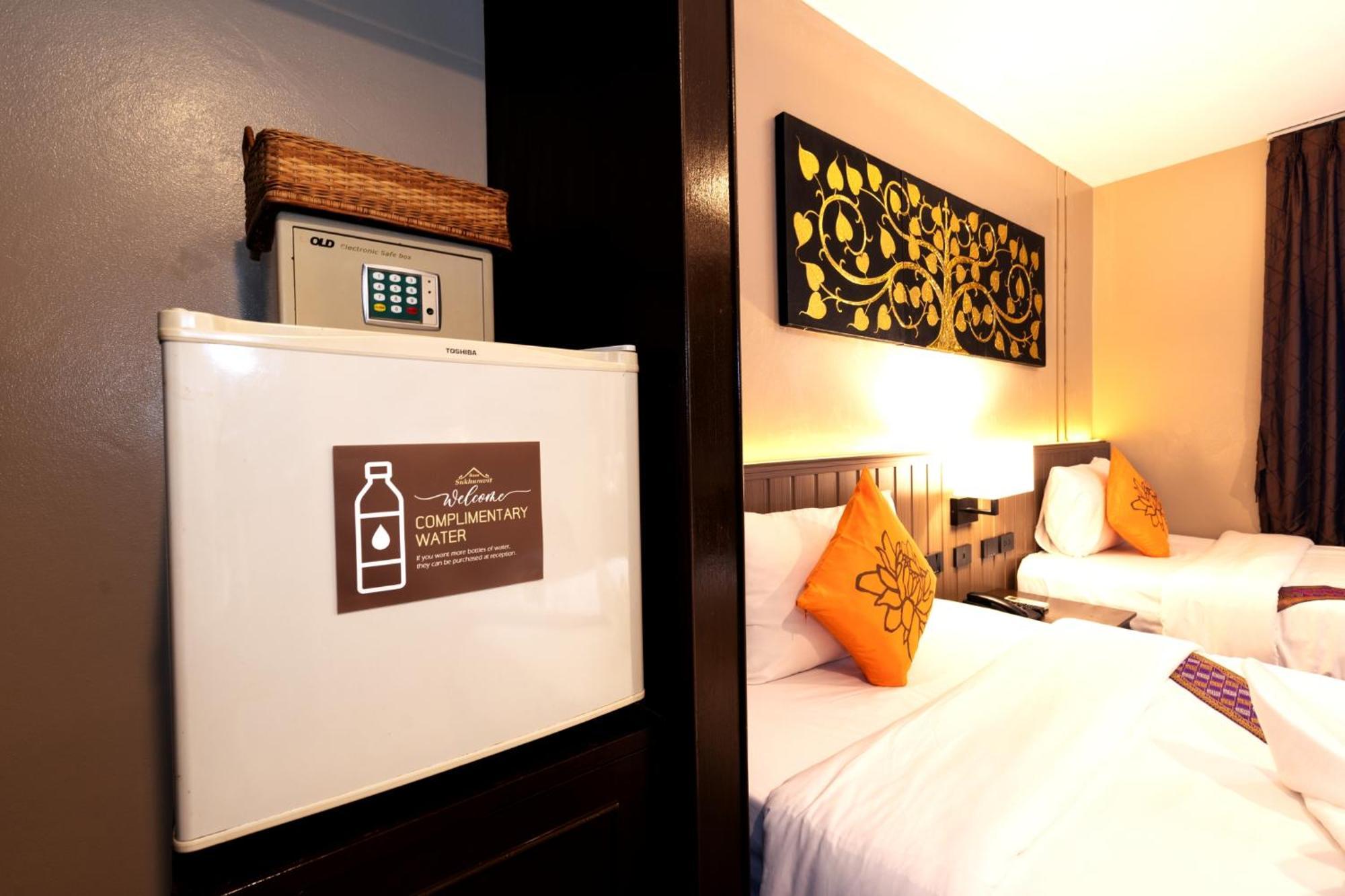 Standard Twin Room