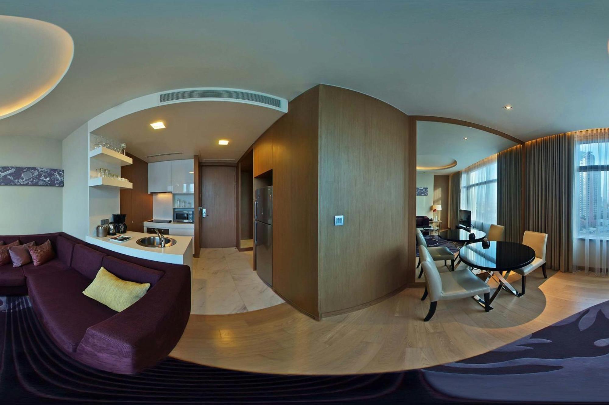 One-Bedroom Apartment City View