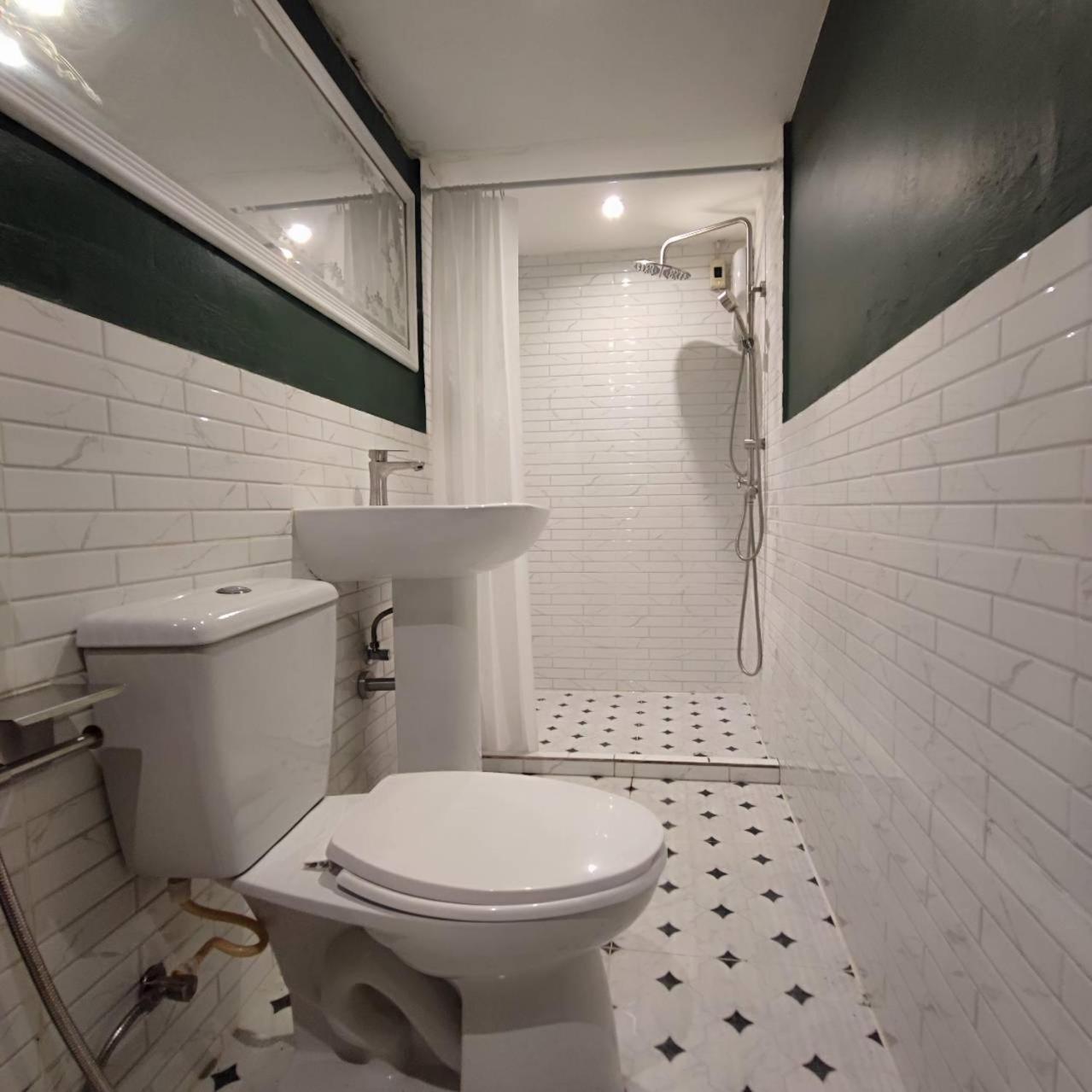 Deluxe King Room,1687643954:JPEG