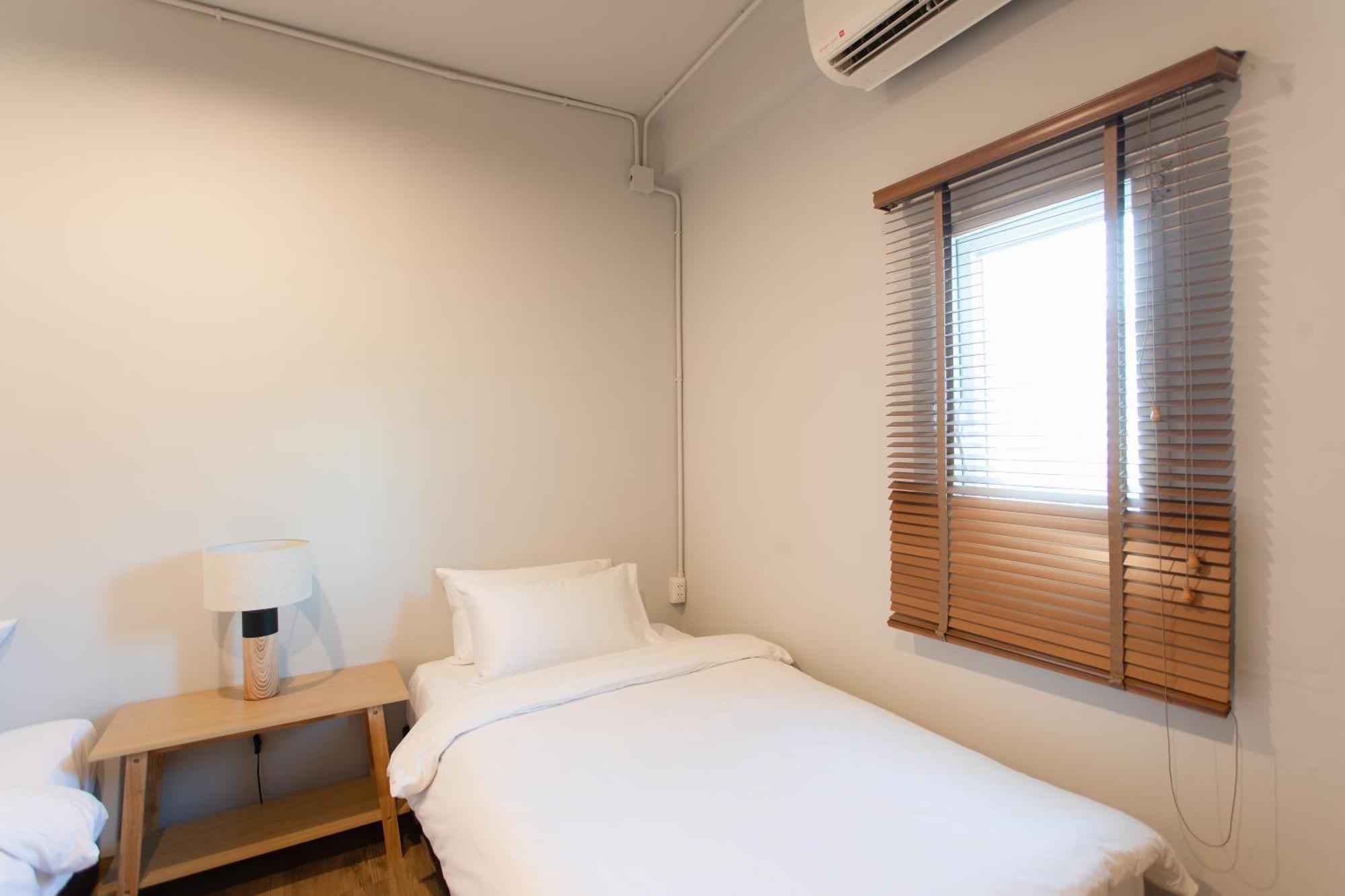 Superior Twin Room Private Bathroom