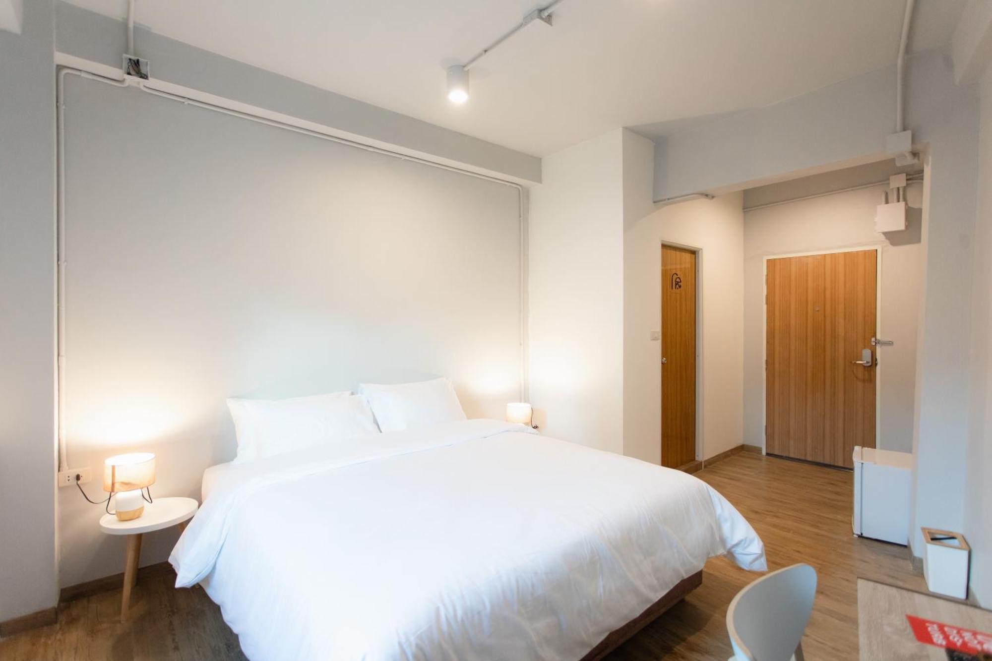 Superior King Room Private Bathroom