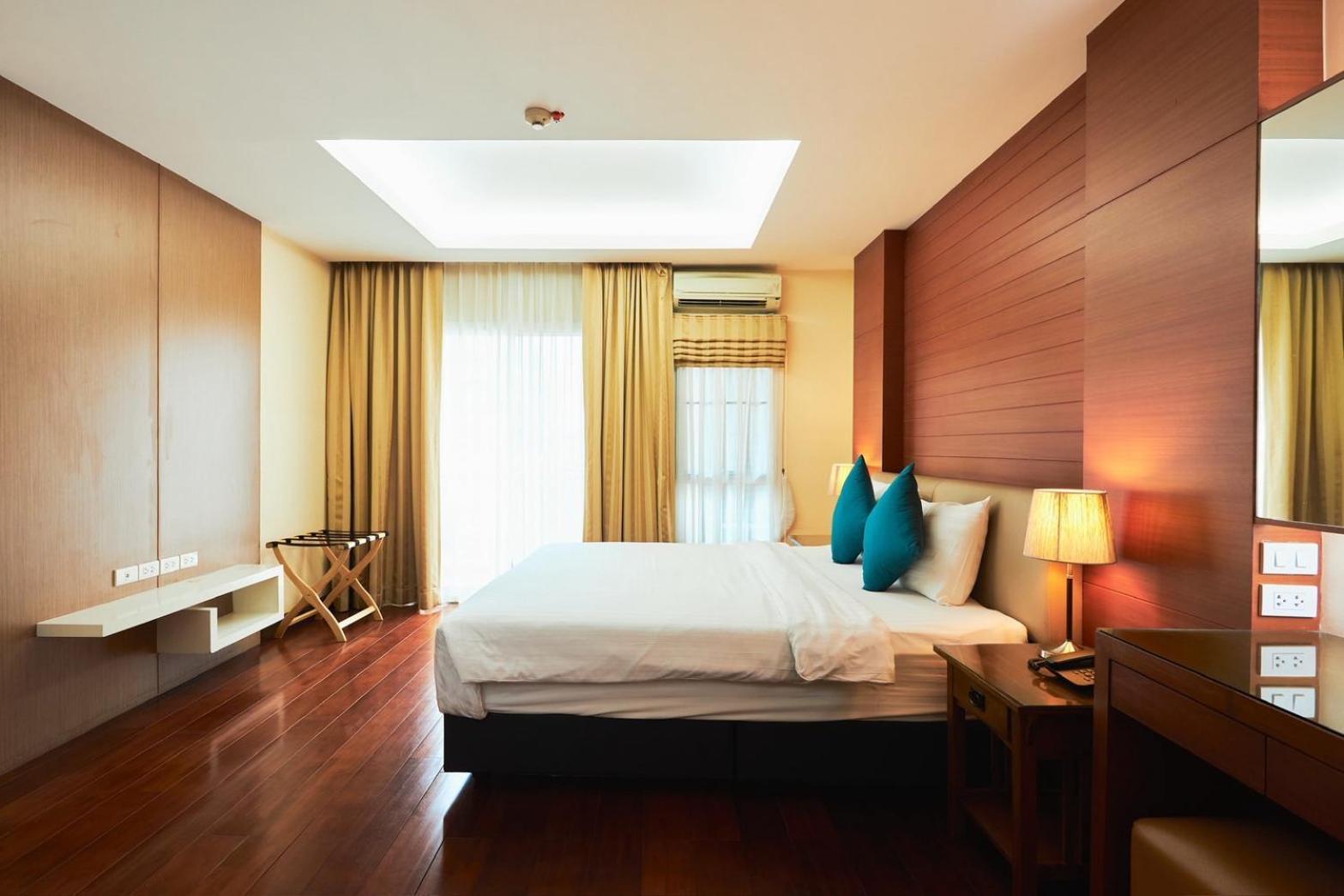 Deluxe Suite