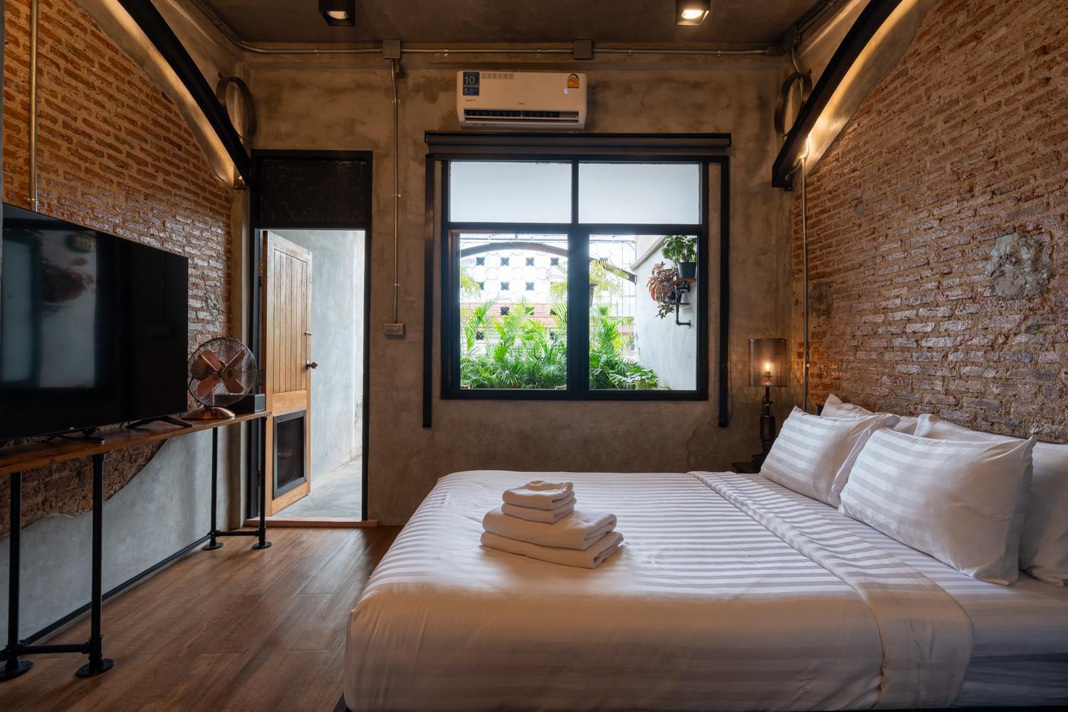 Premier Suite Private Terrace