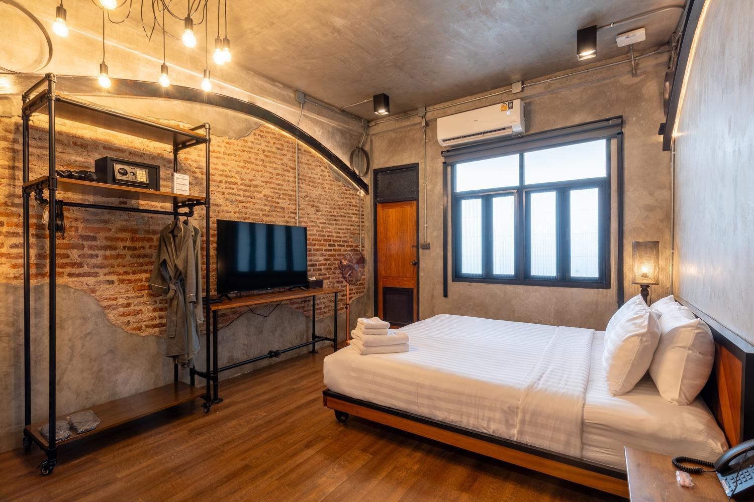 Executive Suite Private Terrace