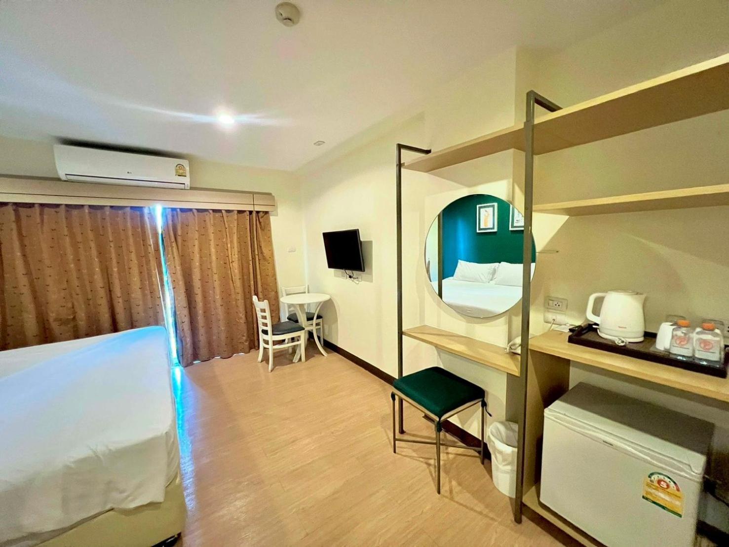 Deluxe Suite