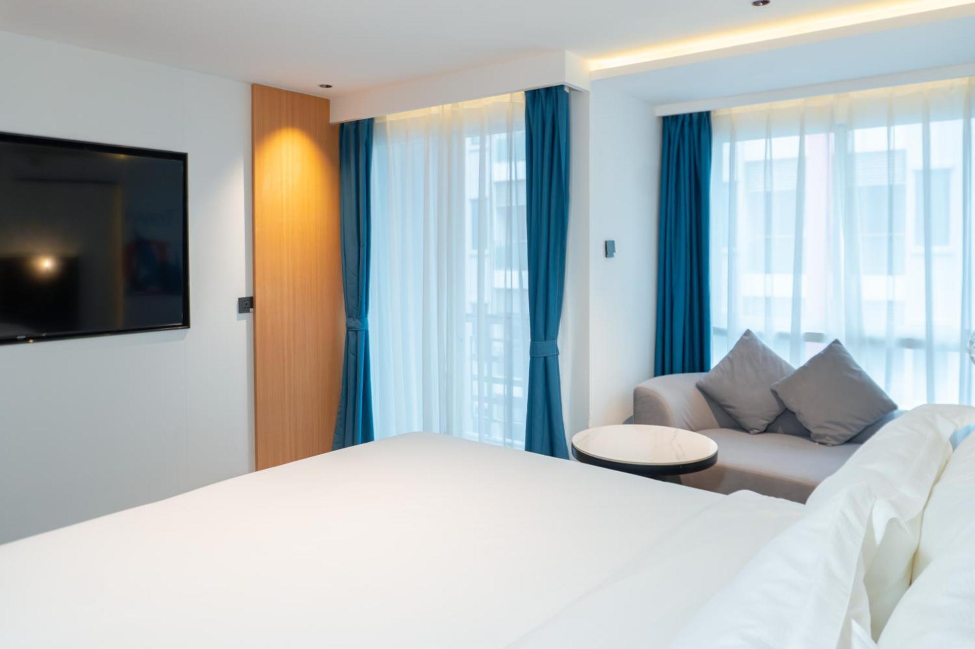 Superior King Room