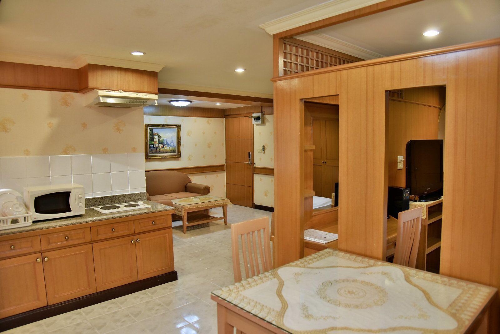 Estudio con cama extragrande
