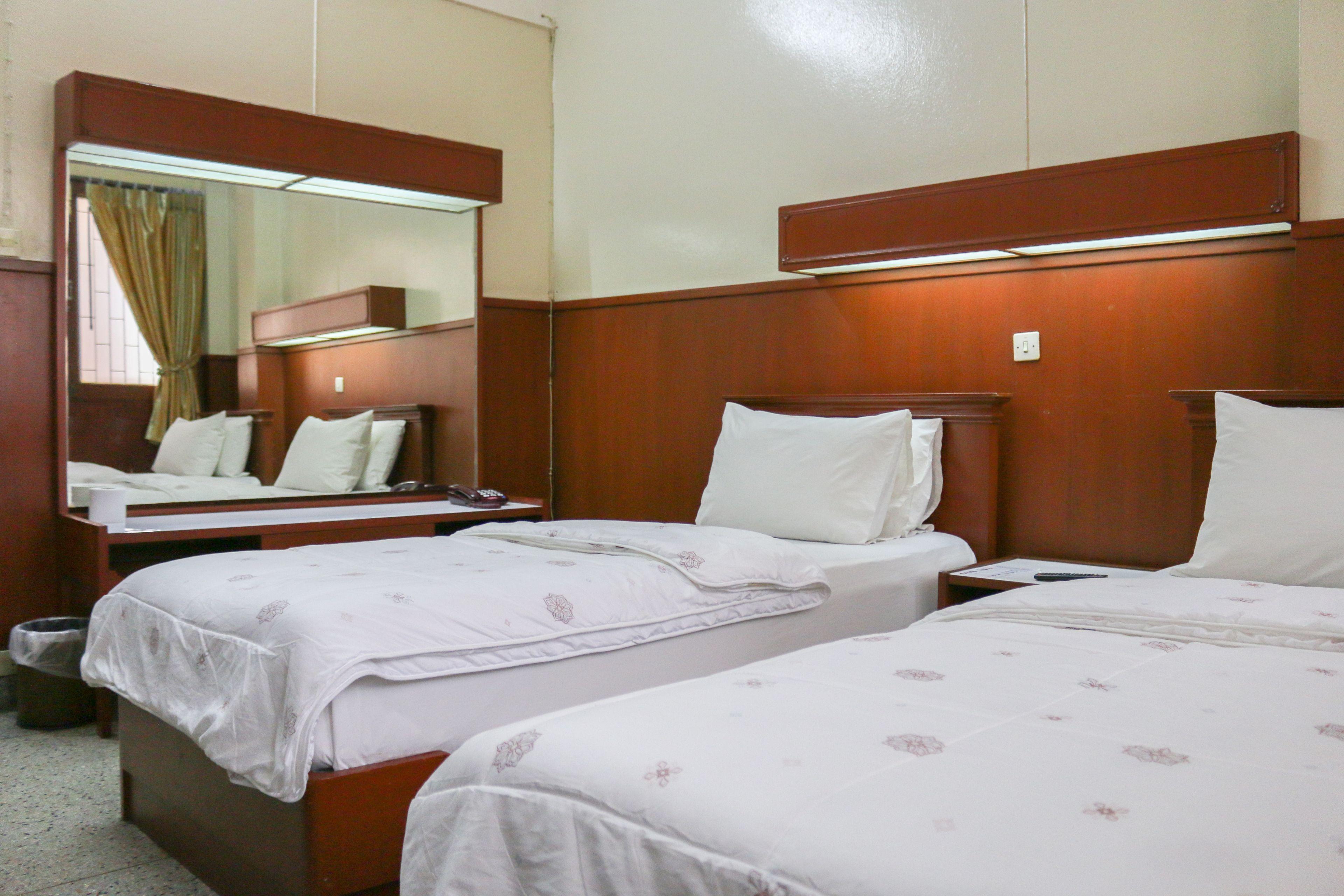 Standard Twin Room