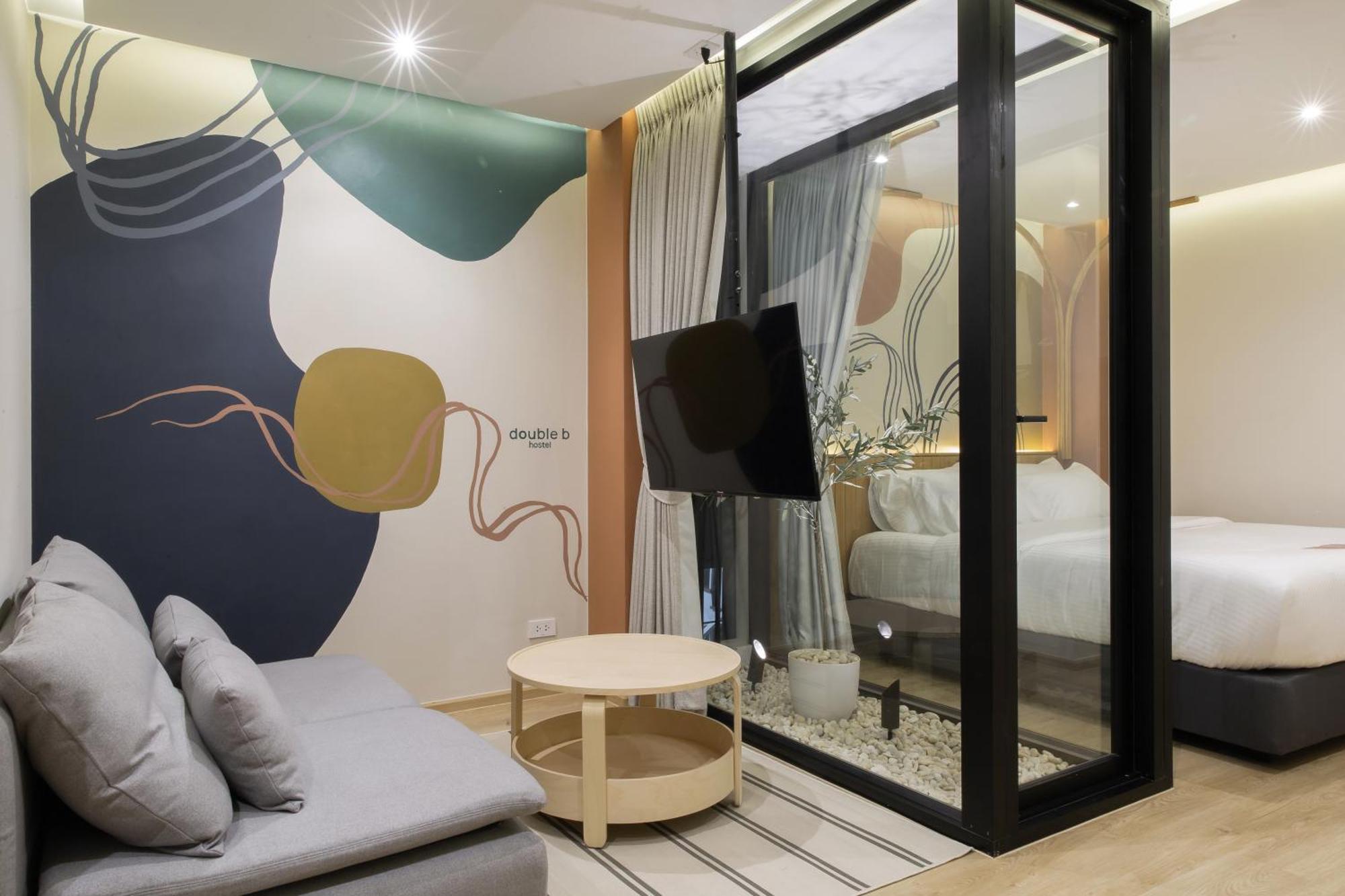 Superior King Suite