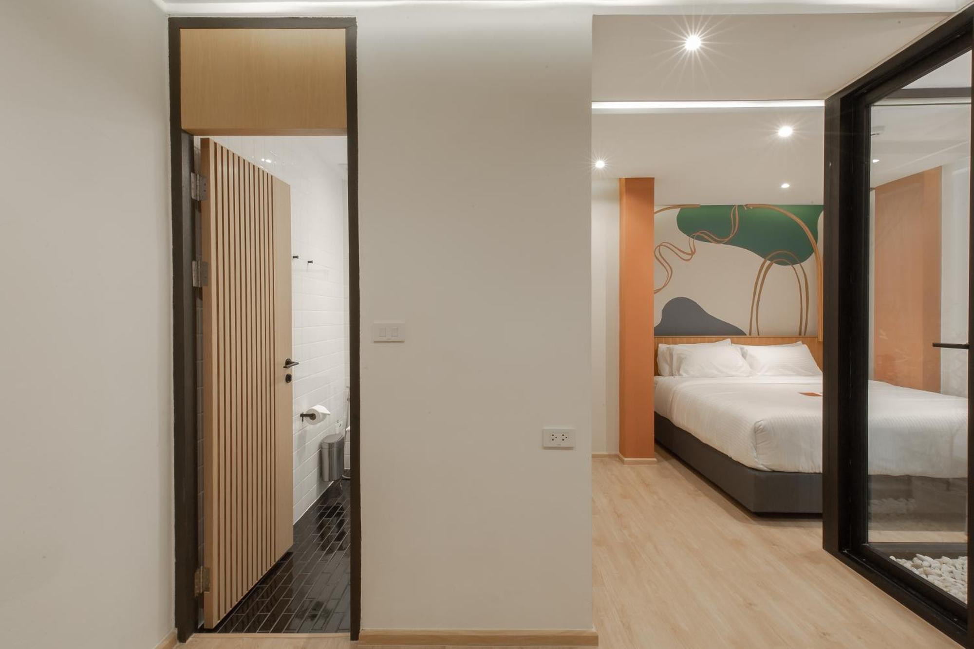 Superior King Suite