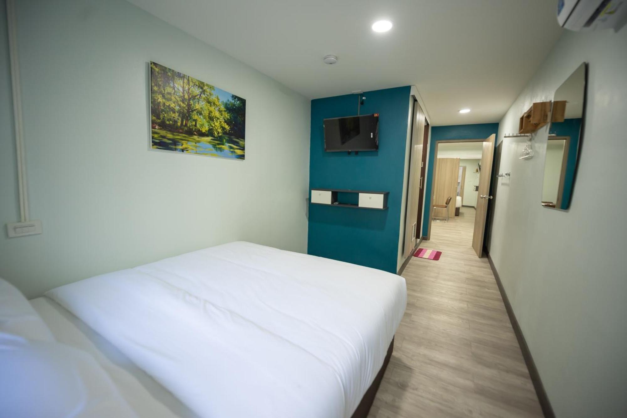 Single Room Private Bathroom