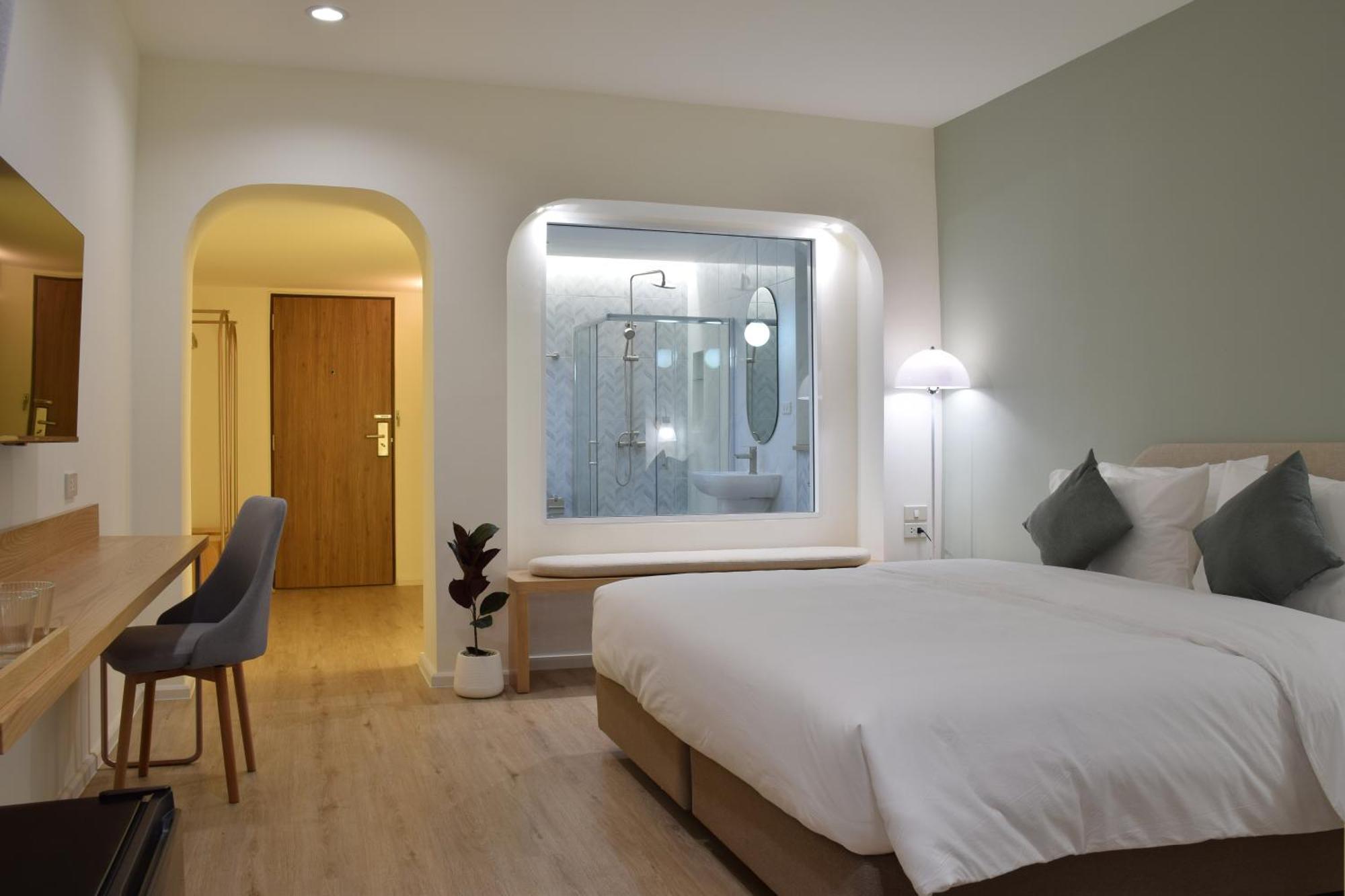 Deluxe Double Room Balcony