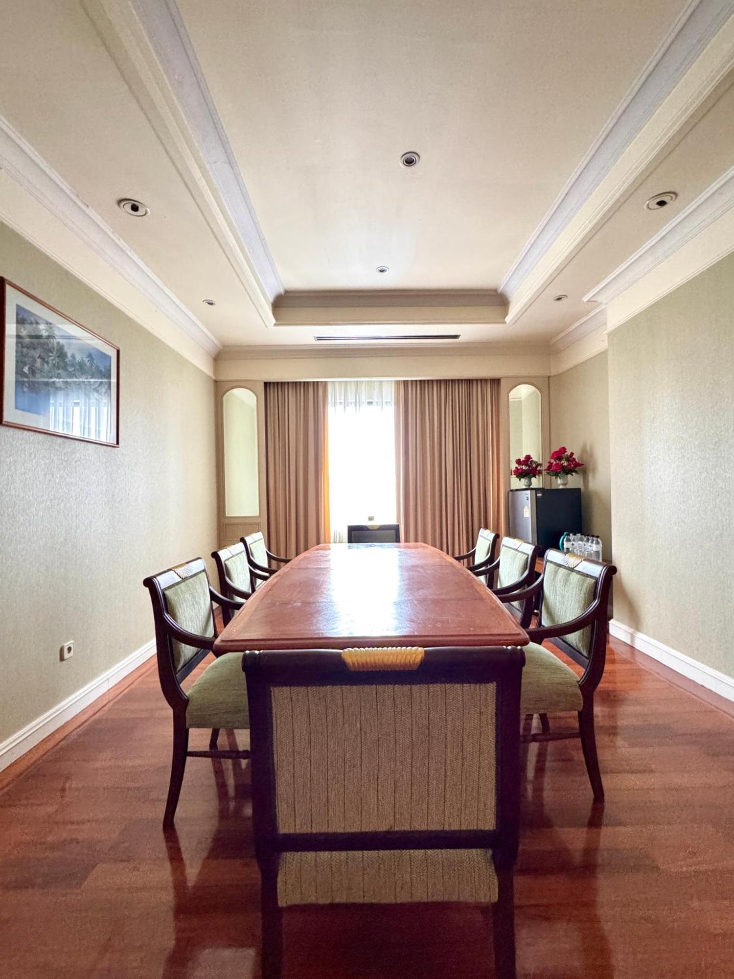 Royal Suite,1742698477:JPEG