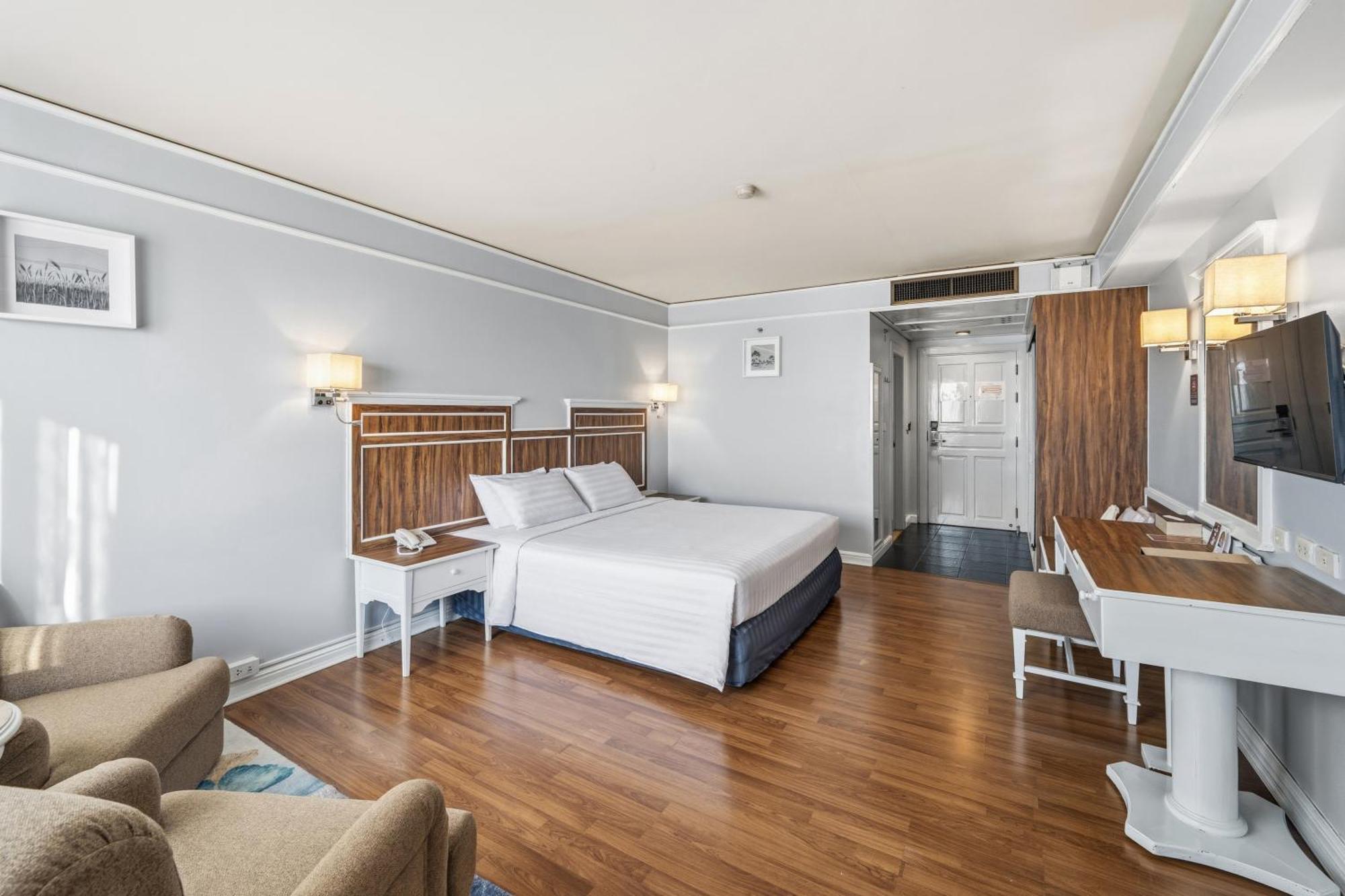Super Deluxe King Room