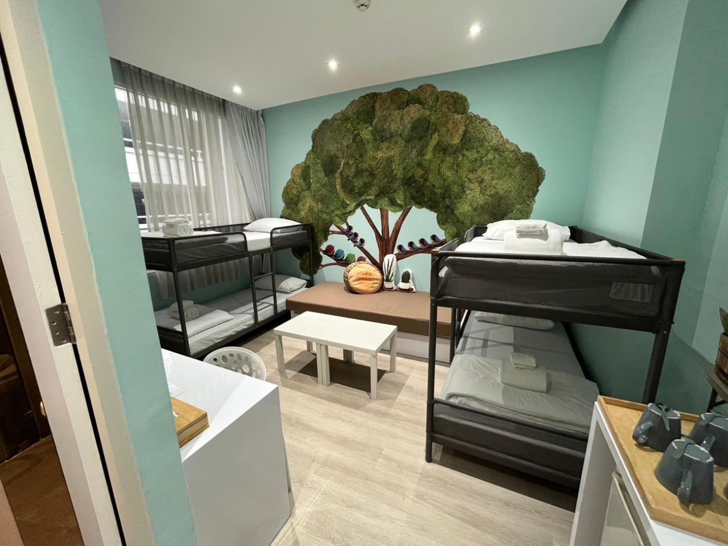 Quadruple Room Private Bathroom
