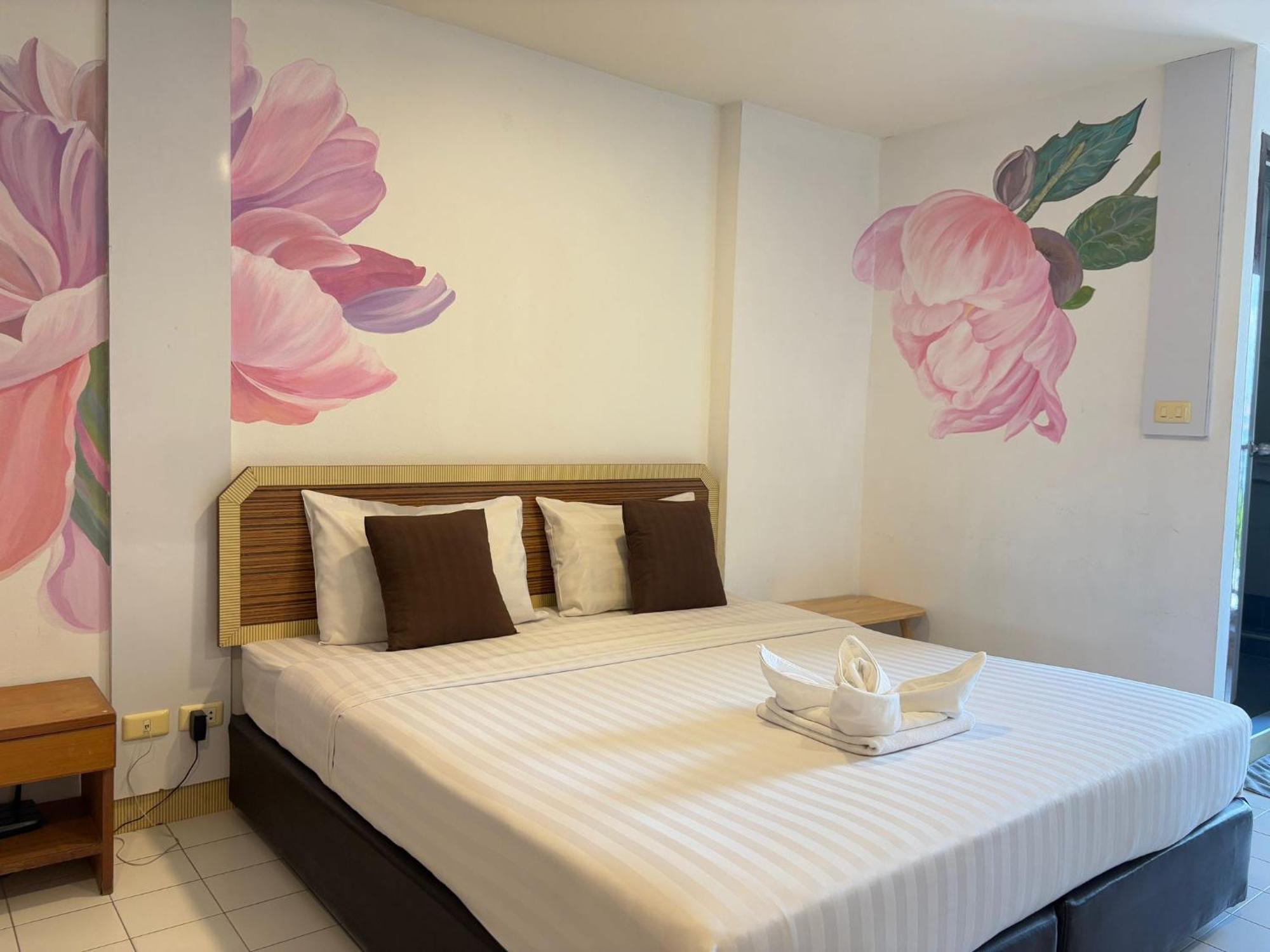 Superior Double Room,1743716484:JPEG