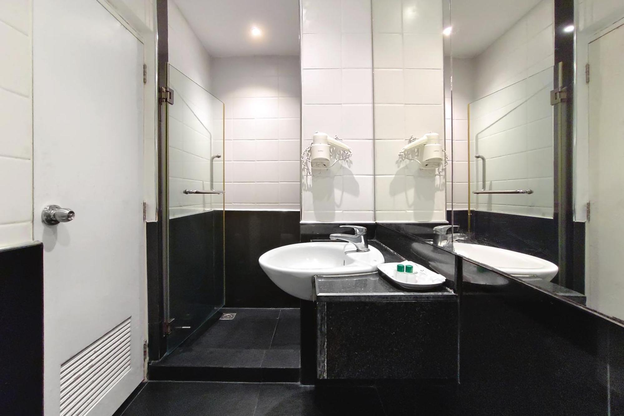 Standard Twin Room,1746862450:JPEG