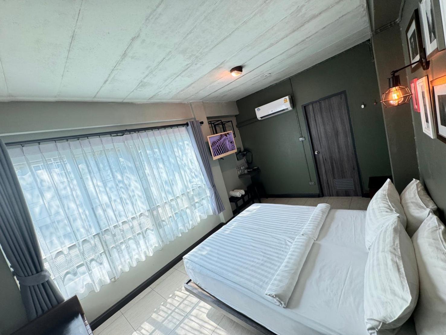 Double Room Private Bathroom