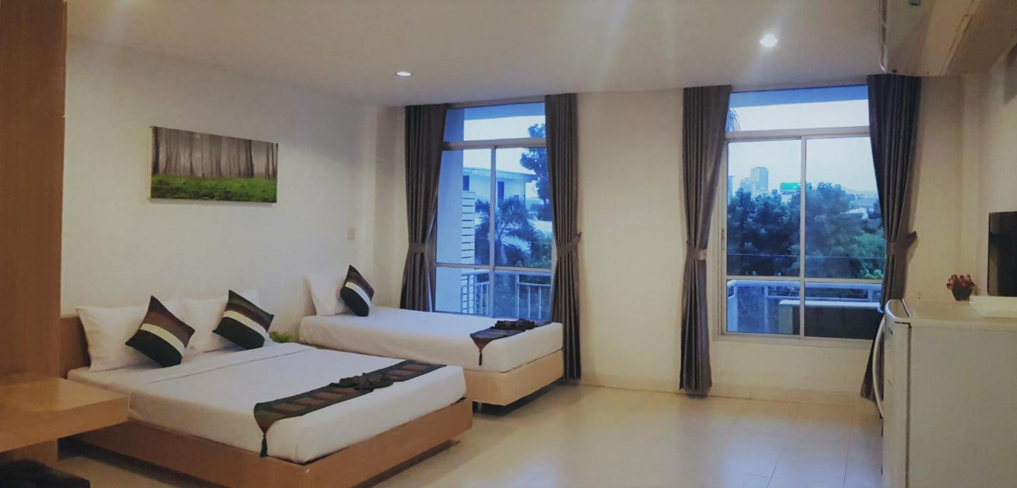Deluxe Triple Room