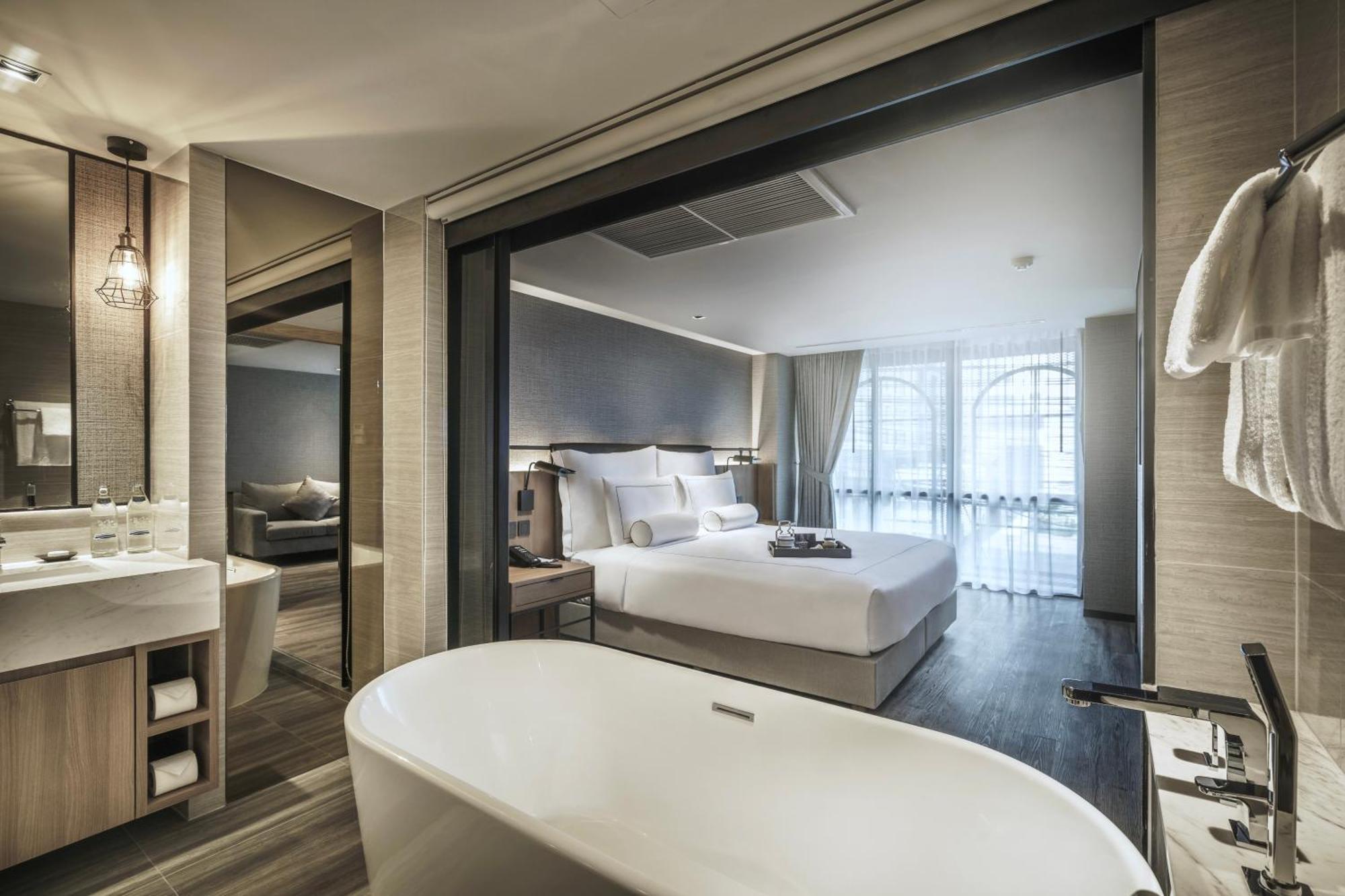 Junior Suite,1765456116:JPEG