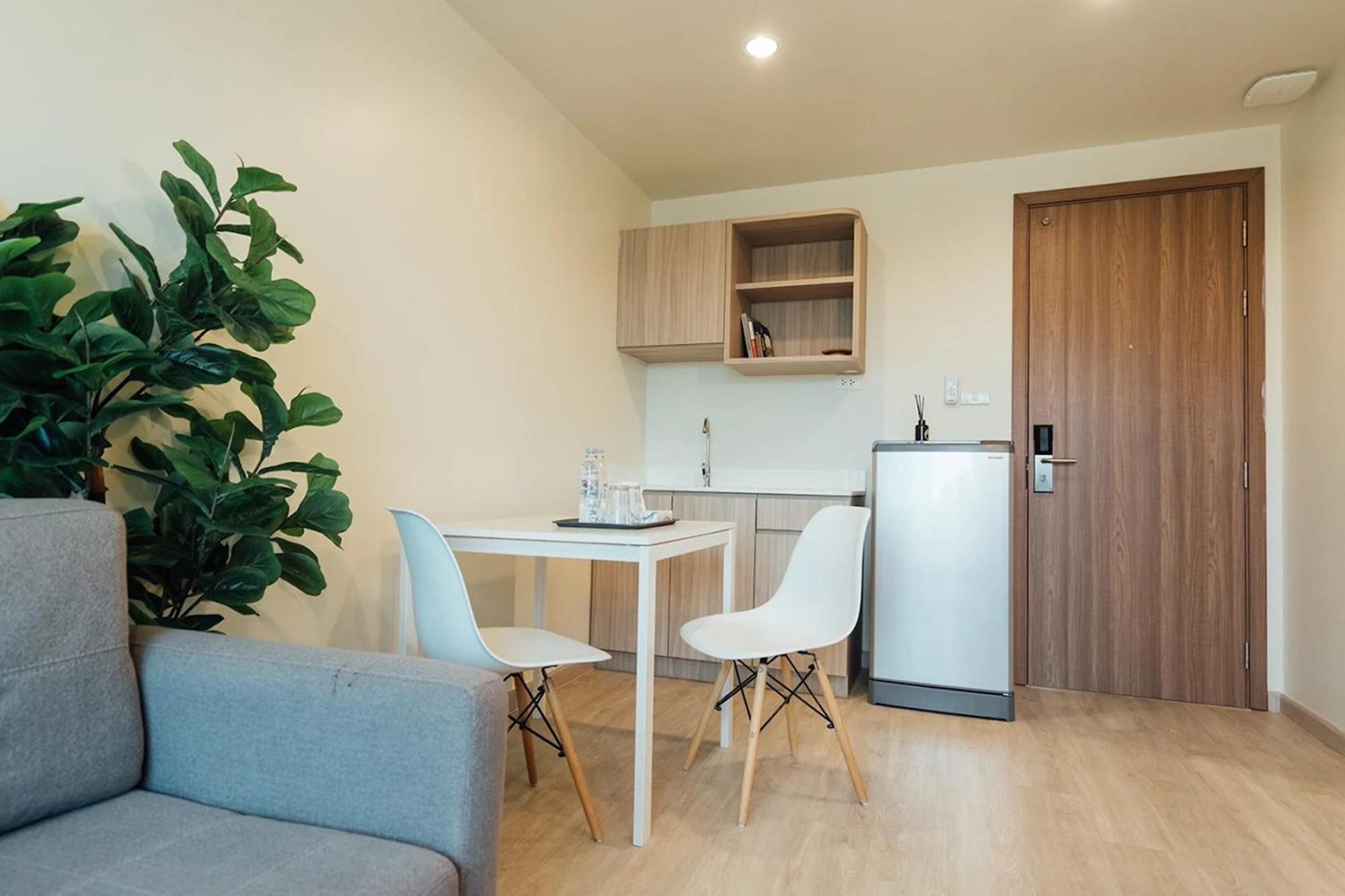 Double Room,1765470494:JPEG