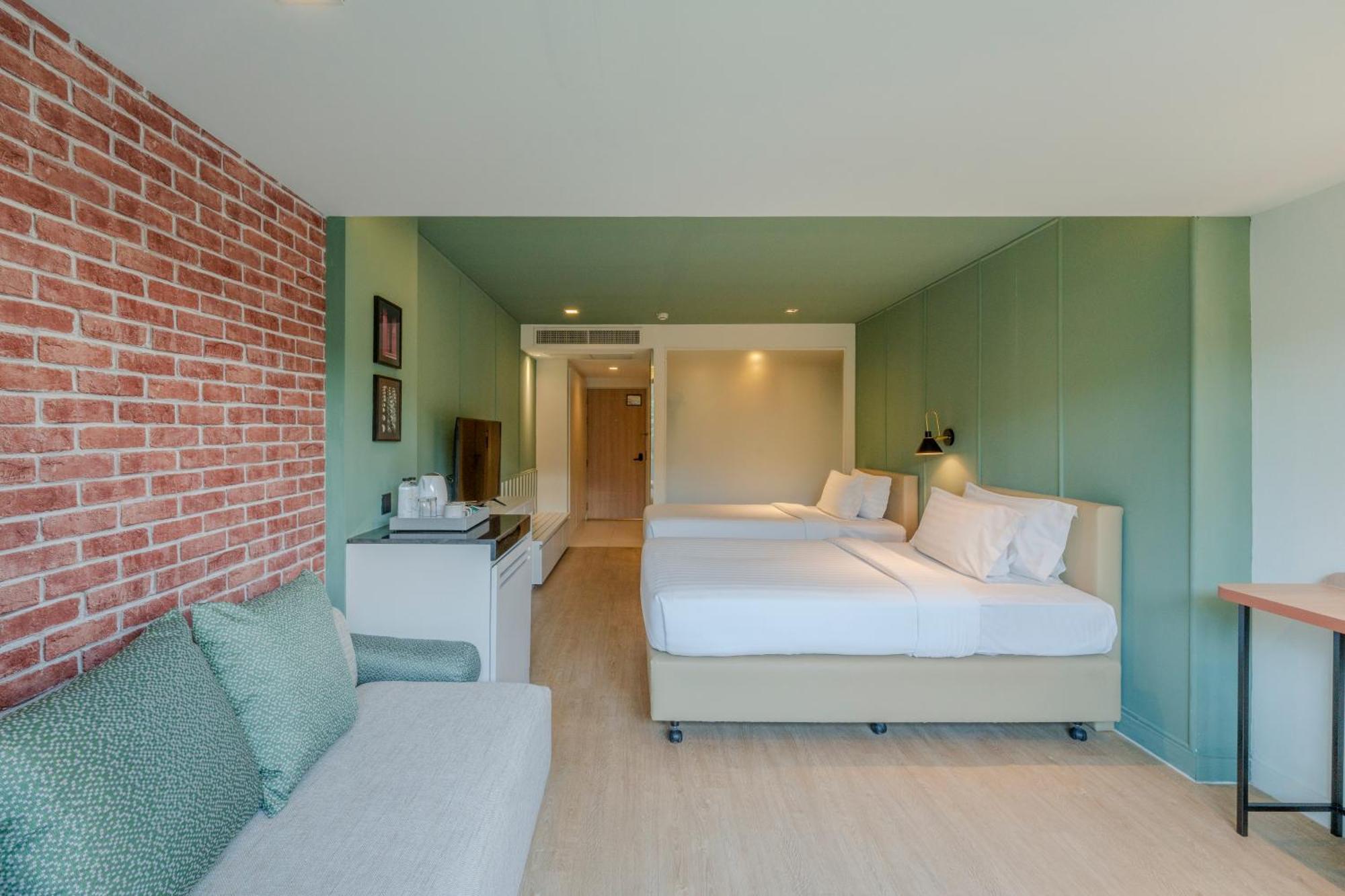 Happier Room Twin Bed