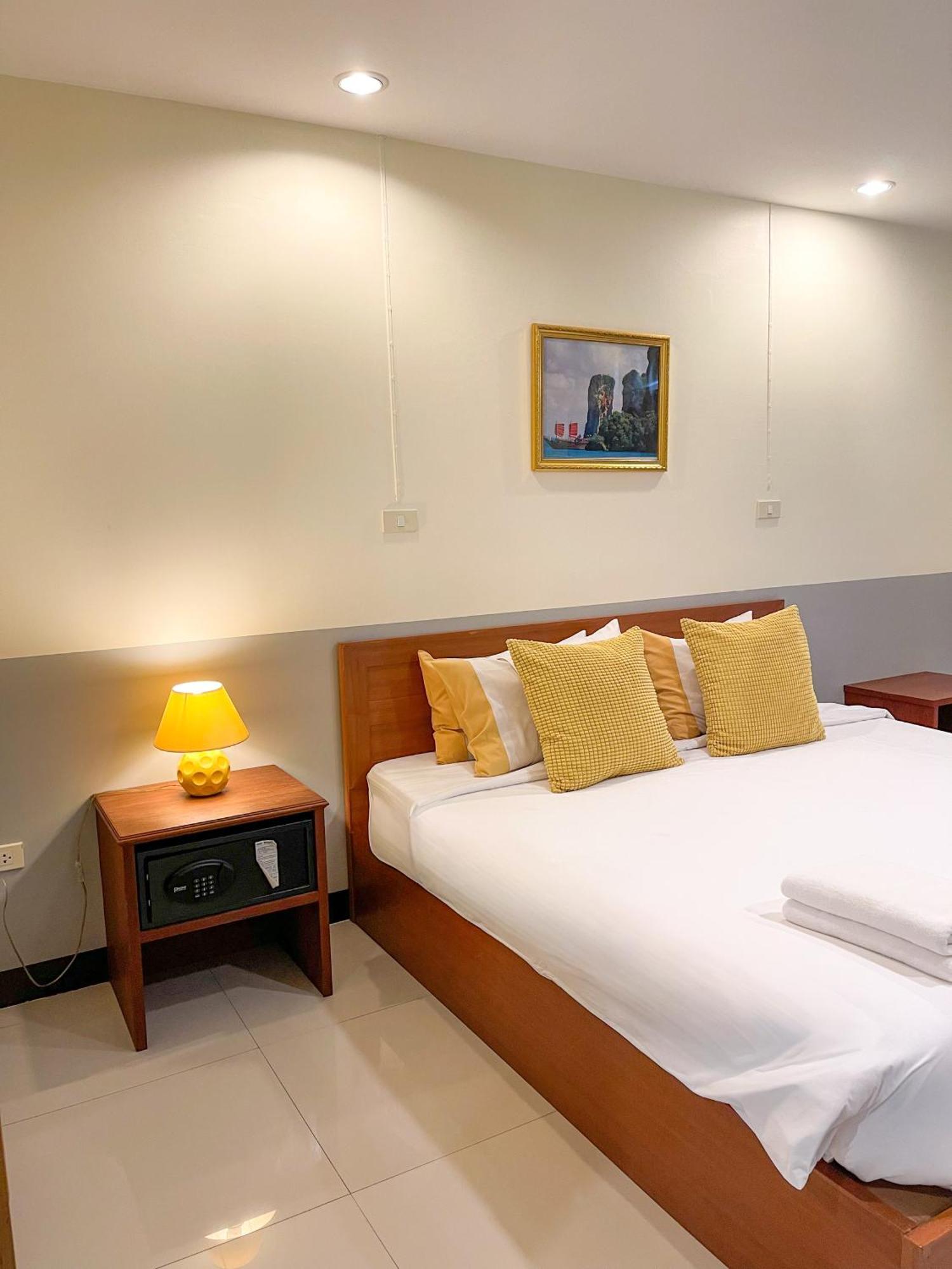 Superior King Room