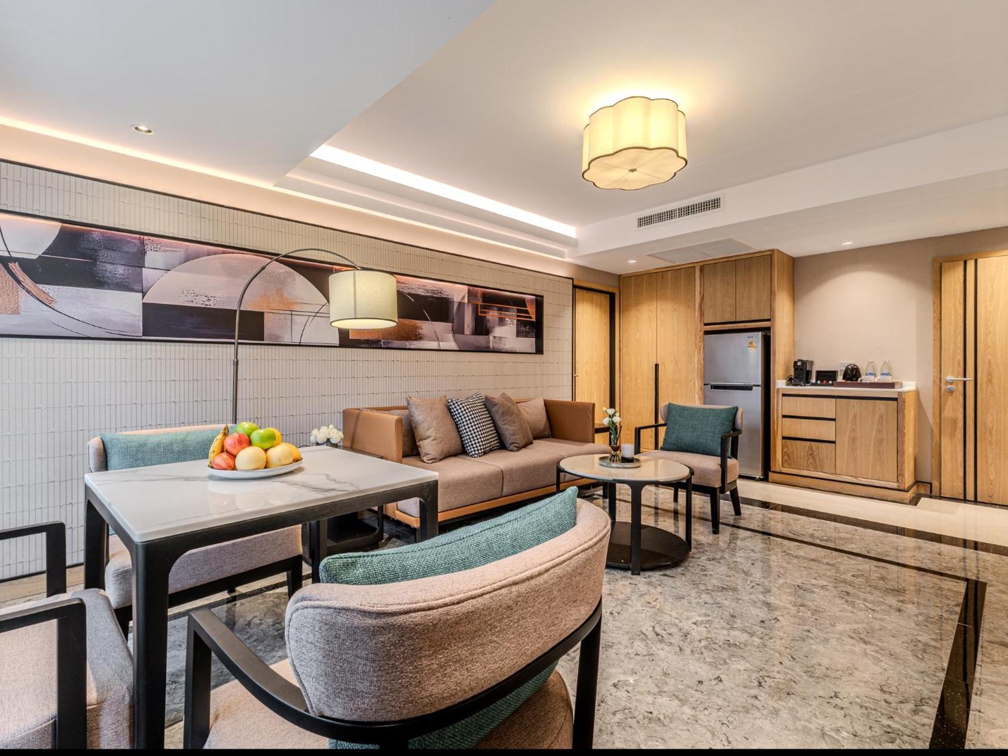 Queen Suite