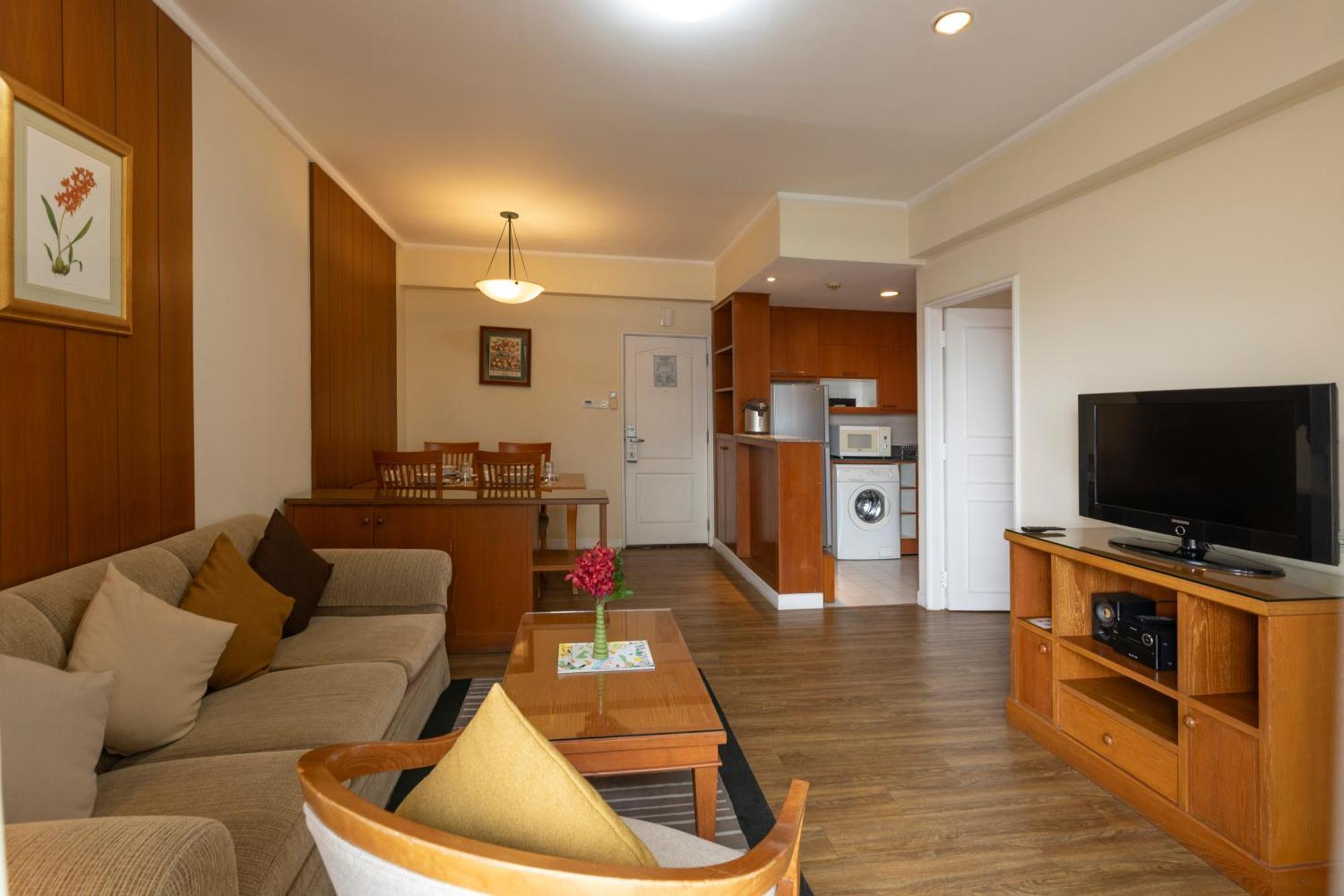 One-Bedroom Apartment