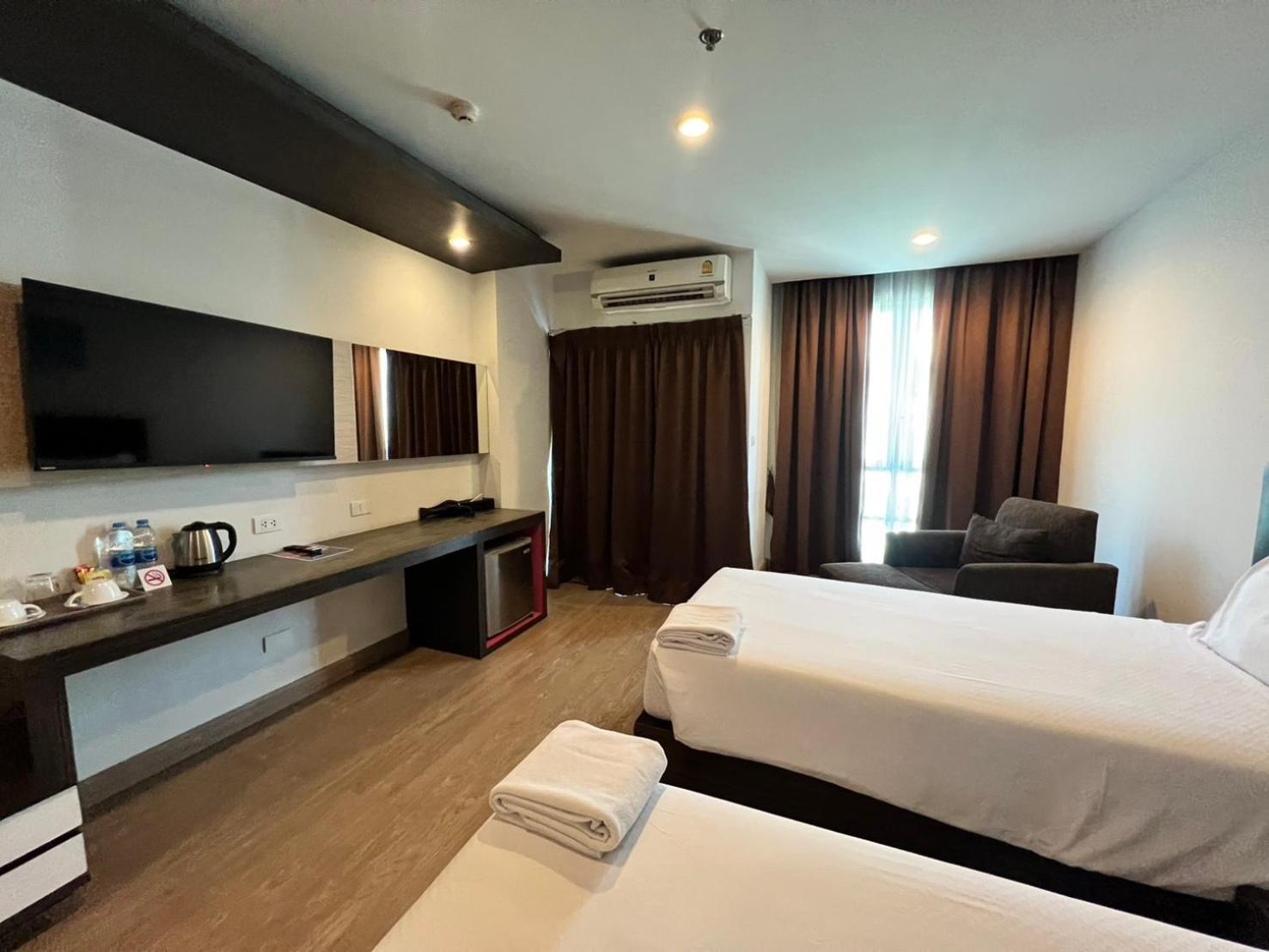Deluxe Twin Room