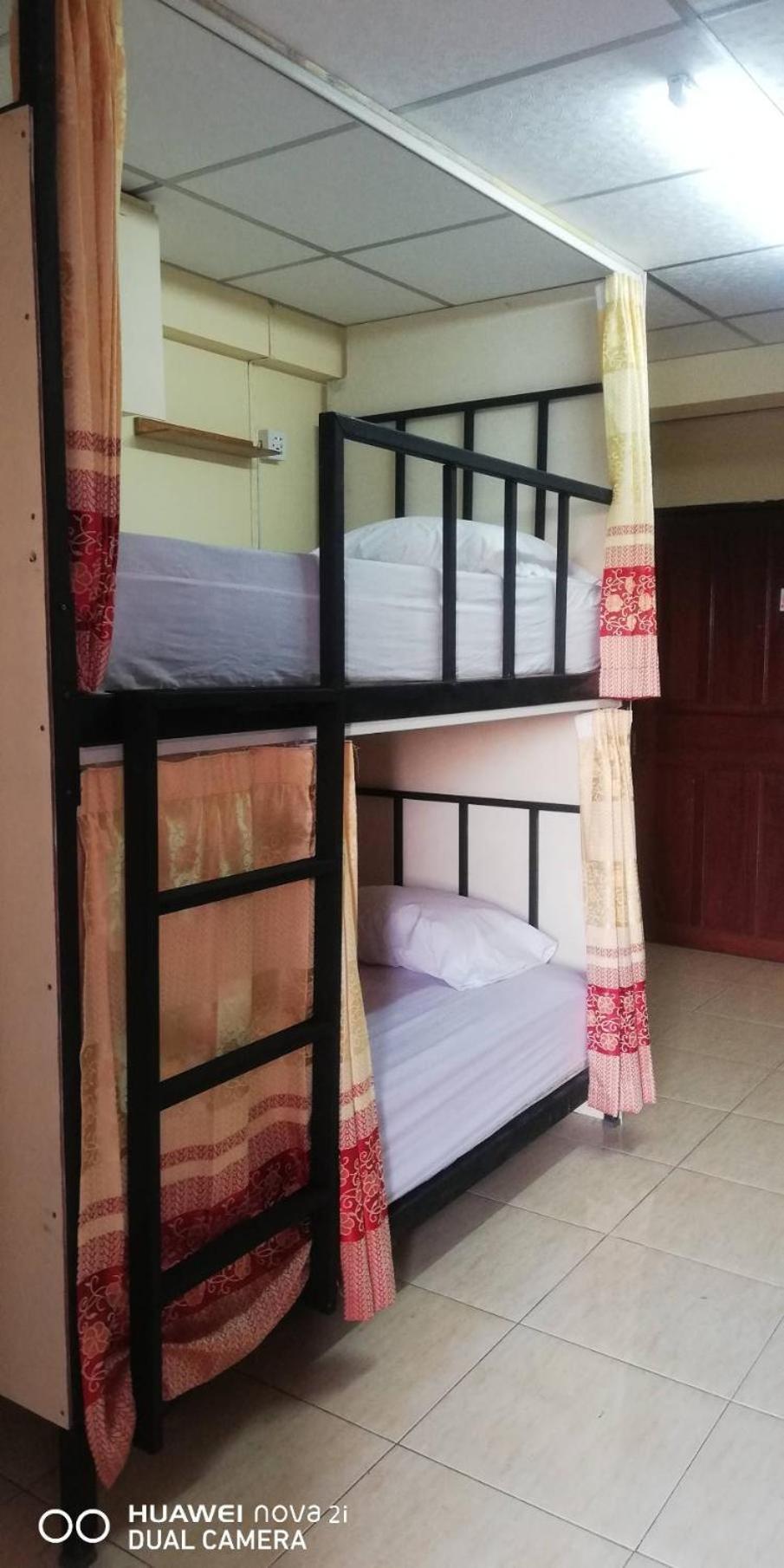 Mixed Dormitory Room