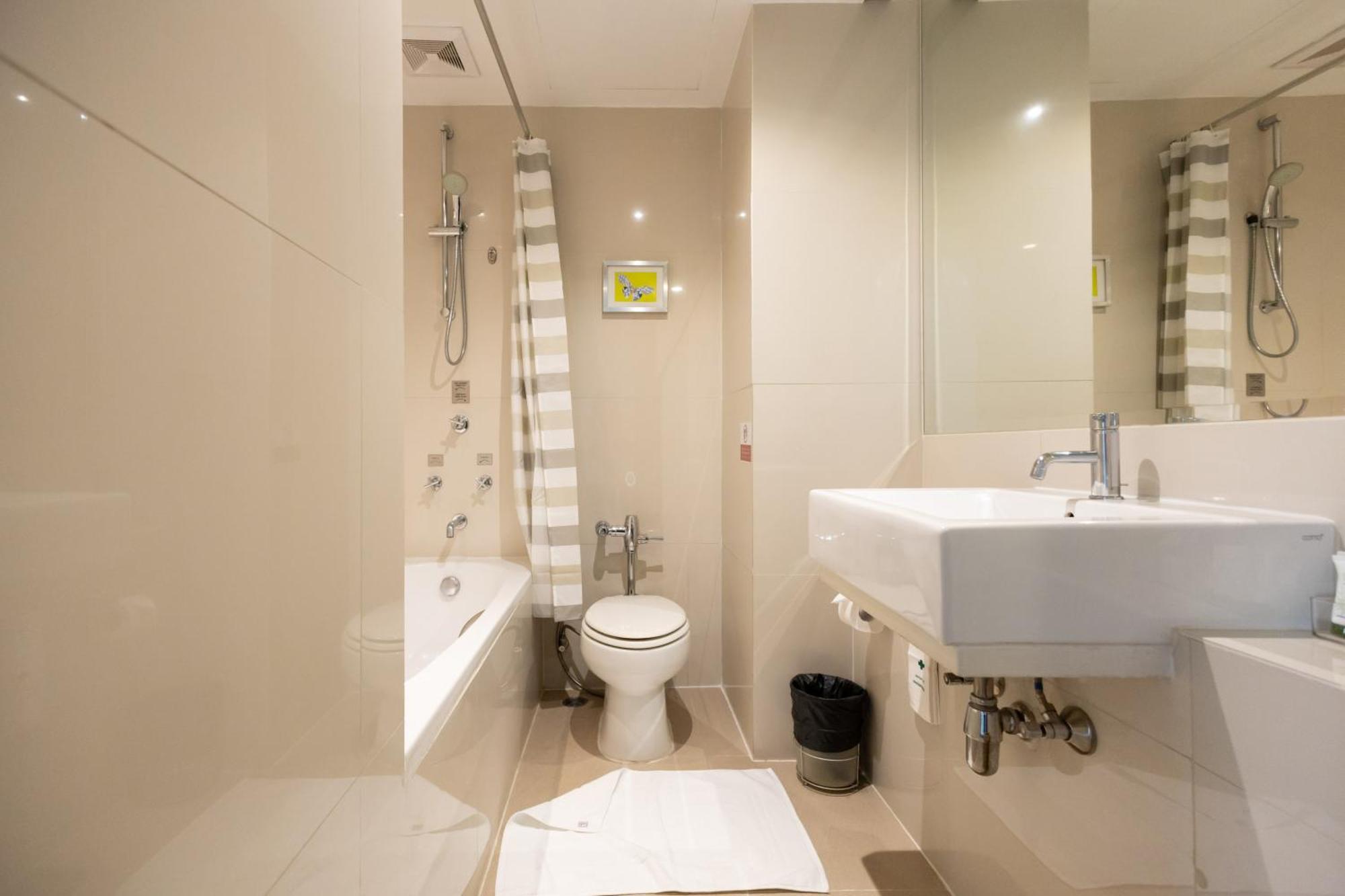 Two-Bedroom Suite Bathtub