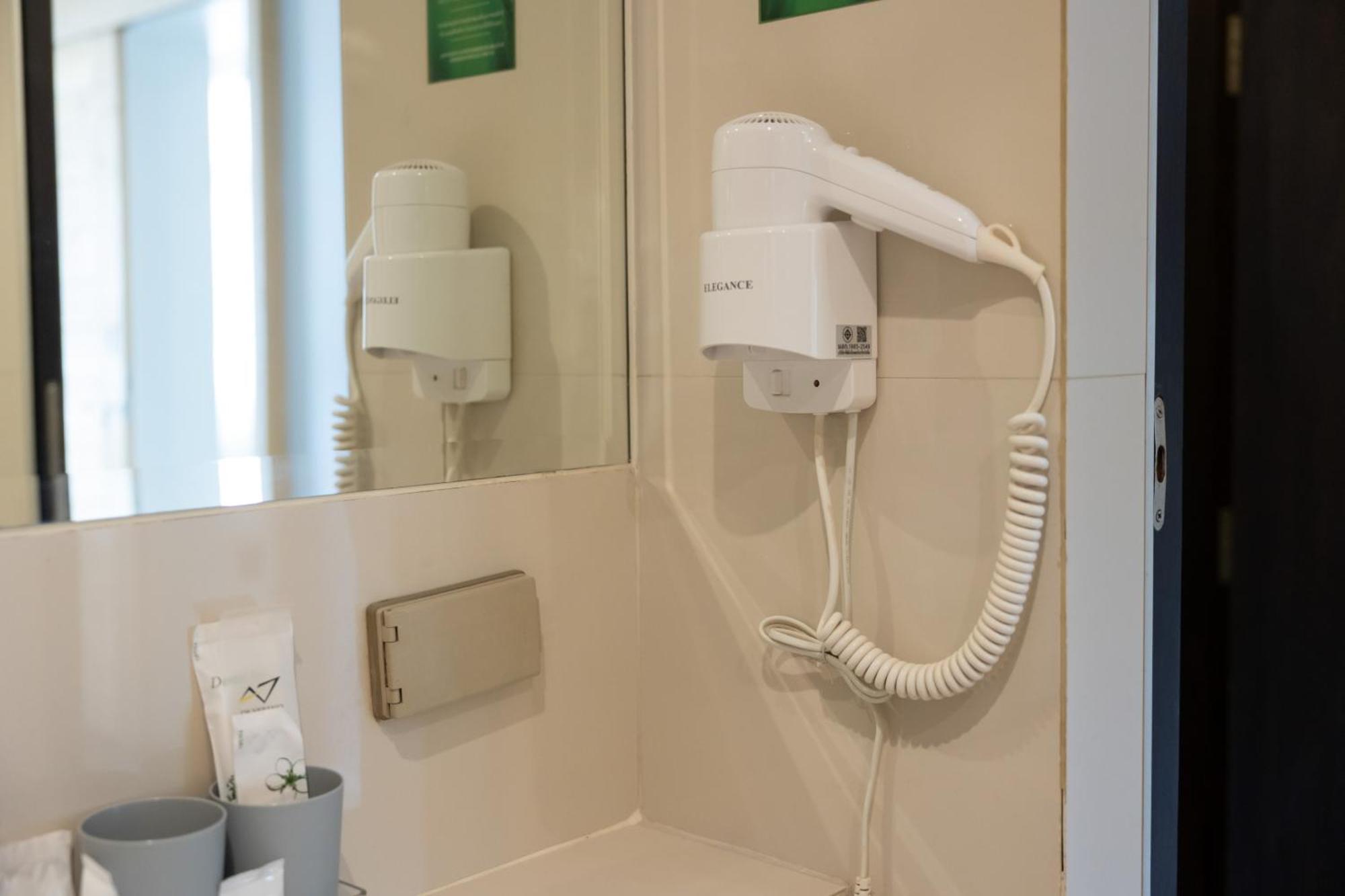 Two-Bedroom Suite Bathtub