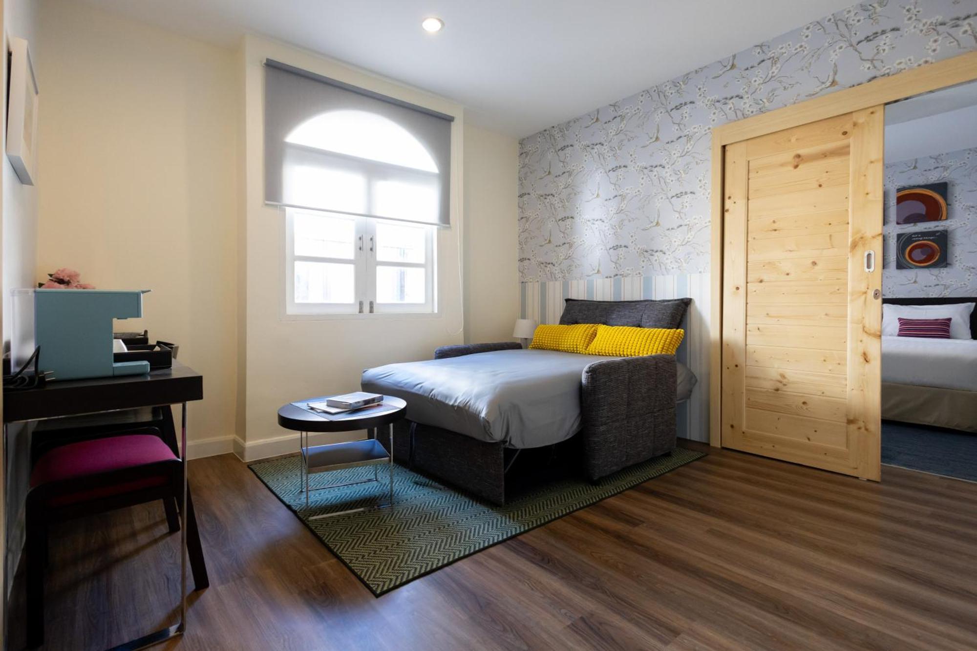 Two-Bedroom Suite Bathtub