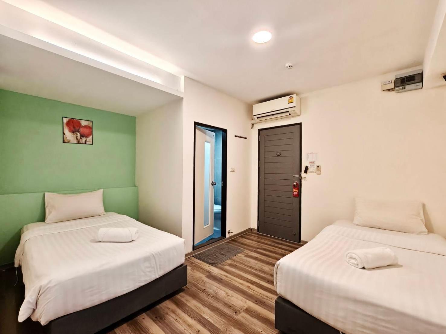Superior Twin Room No Window