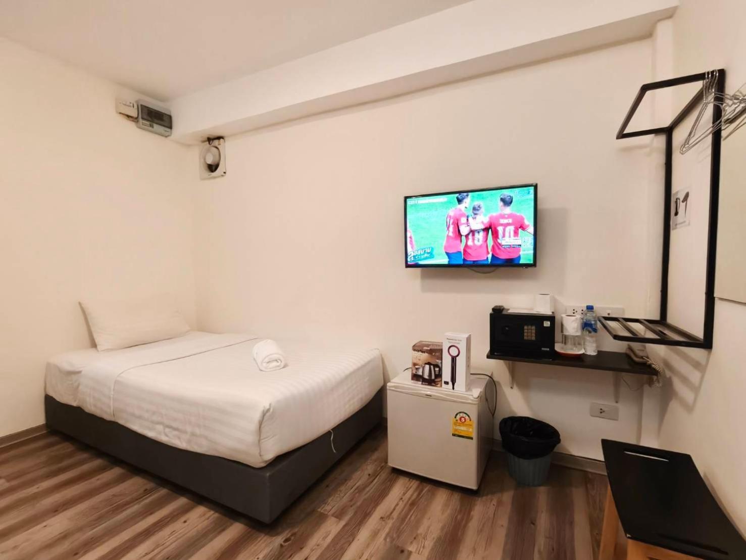 Superior Twin Room No Window
