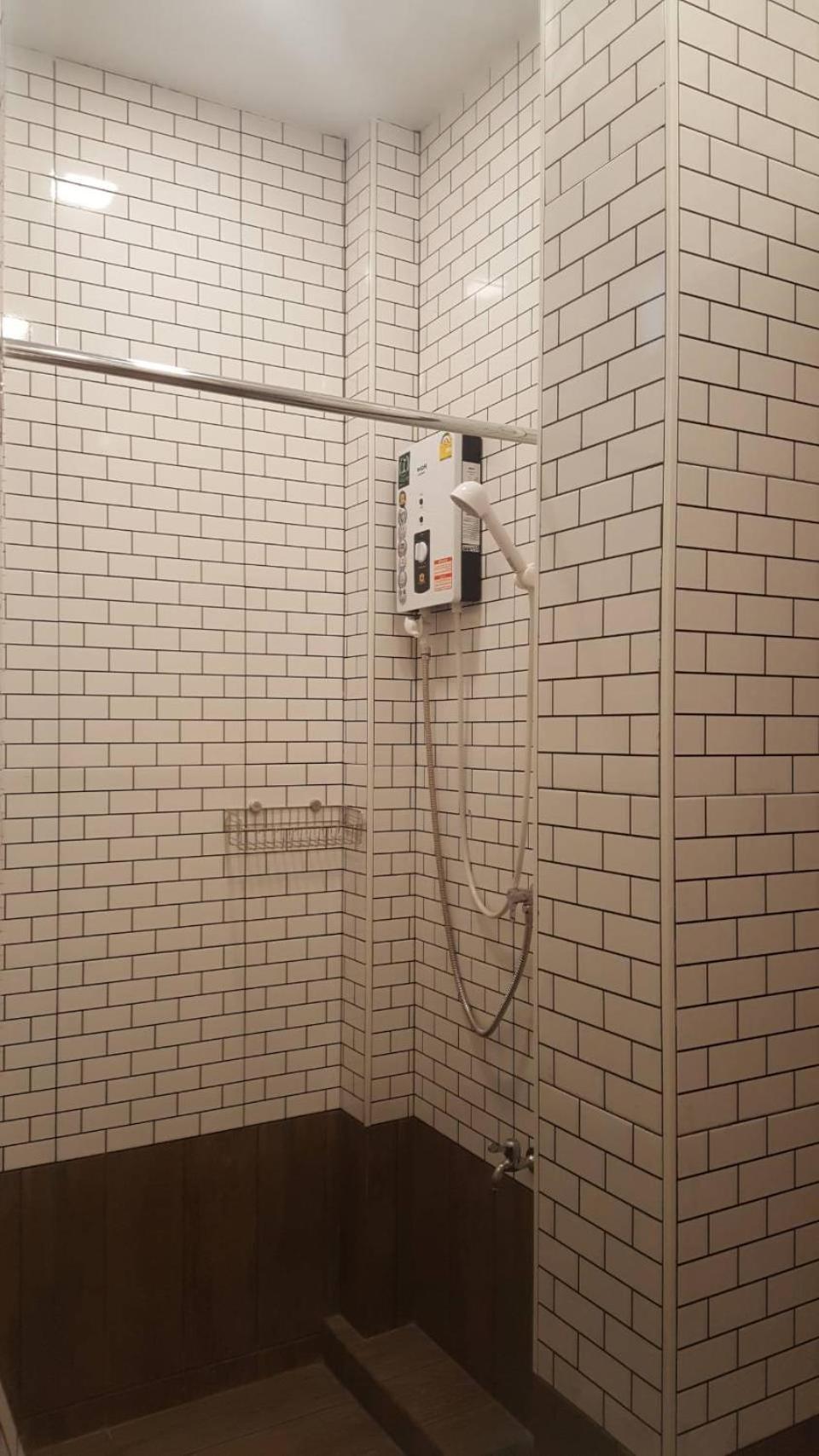 Twin Room Private External Bathroom