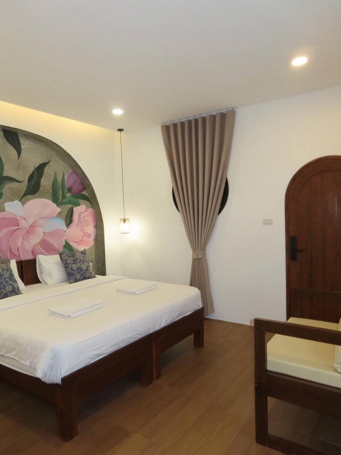 Large Double or Twin Room