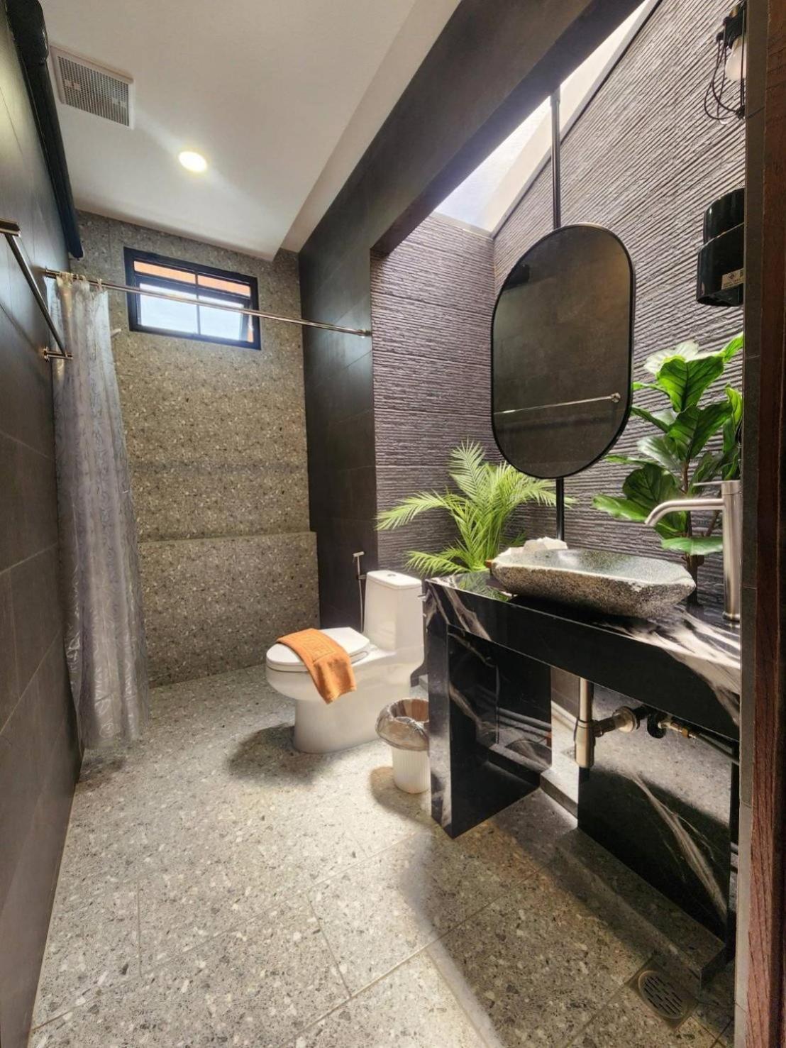 Large Double or Twin Room