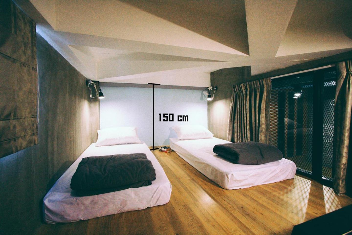 Mixed Dormitory Room